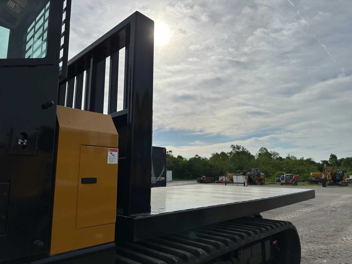 MOROOKA MST 110C CRAWLER CARRIER FLAT BED Photo 1
