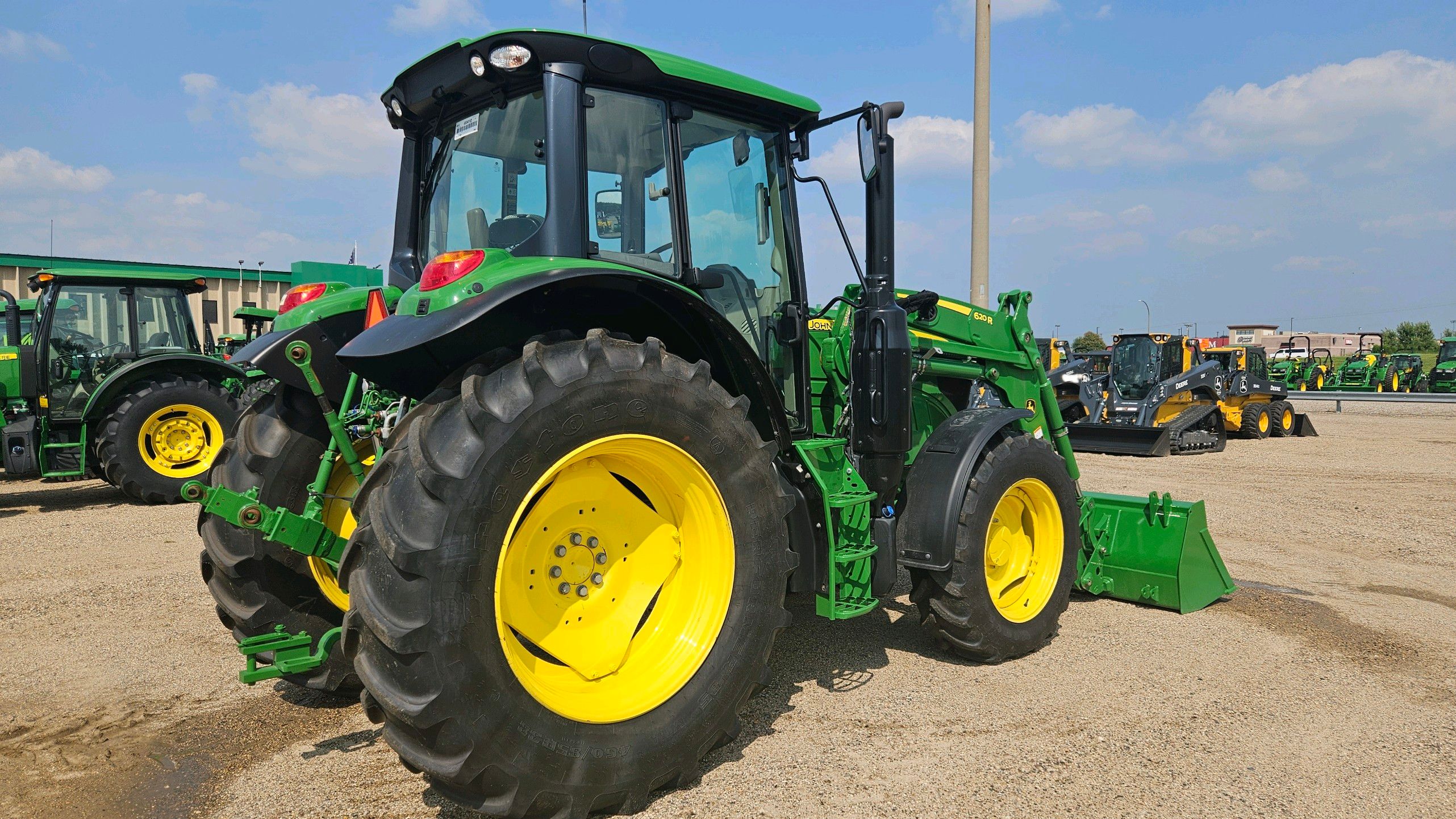 2021 JOHN DEERE 6130M Photo 4 Thumbnail