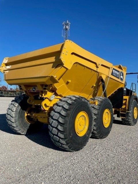 TAILGATE FOR JOHN DEERE 460P Photo 1 Thumbnail