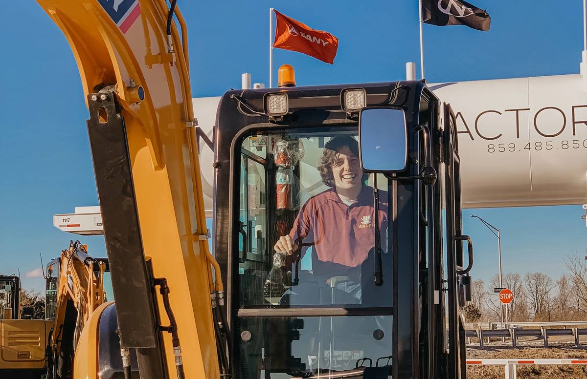 Newman Tractor Image