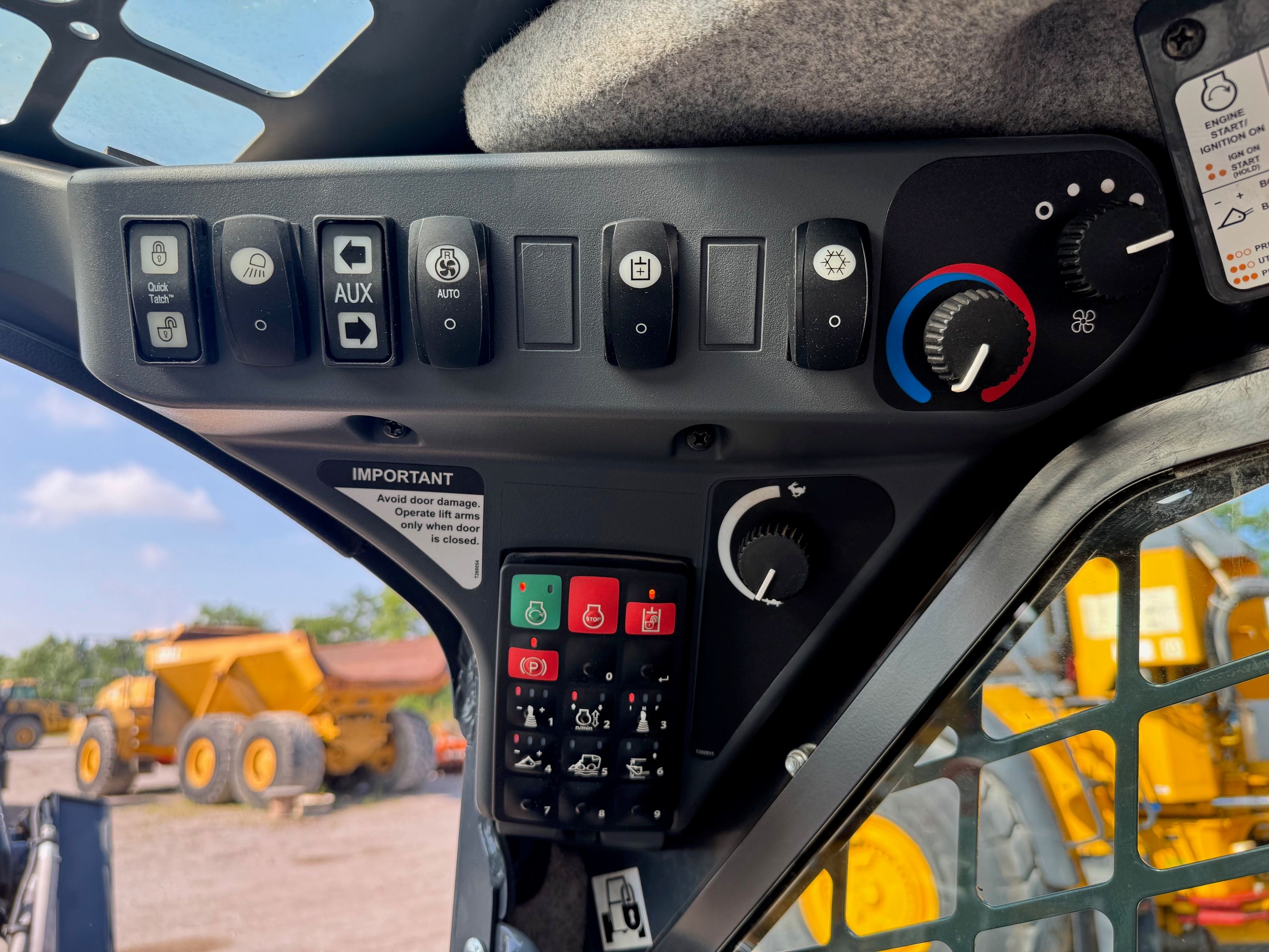 2024 JOHN DEERE 333G Photo 9 Thumbnail