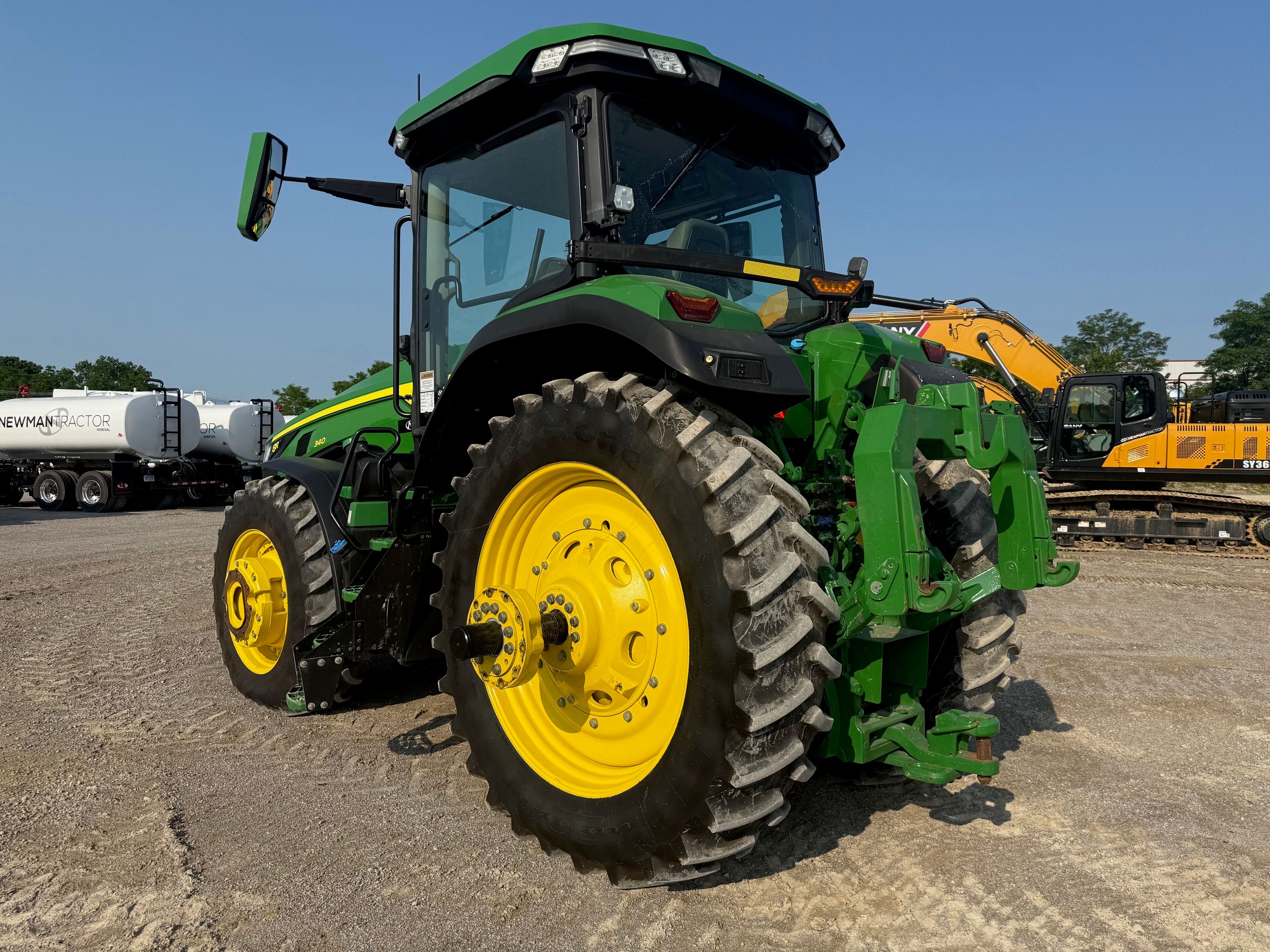 2022 JOHN DEERE 8R 340 Photo 3 Thumbnail