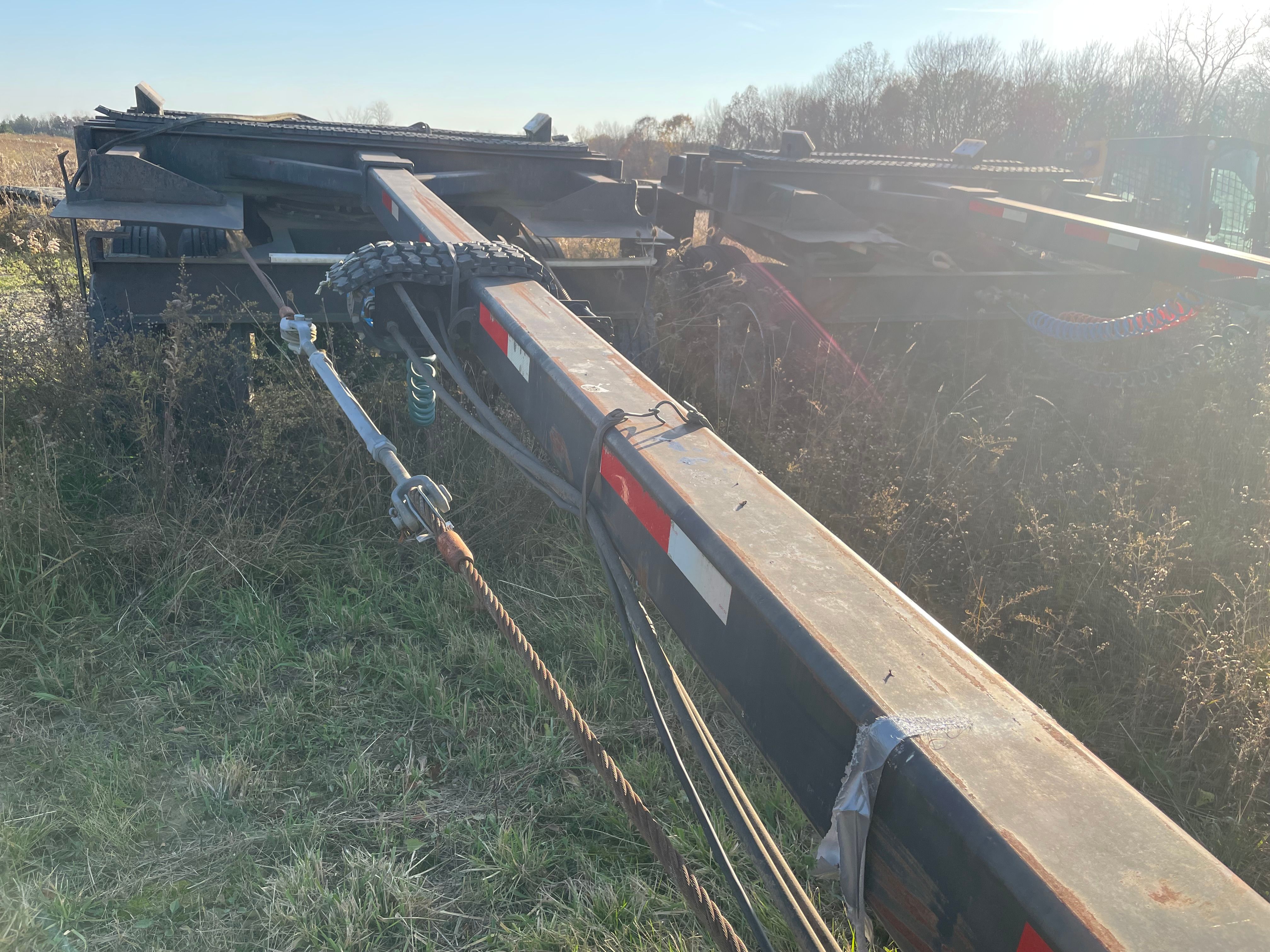 POLE TRAILER Photo 2 Thumbnail