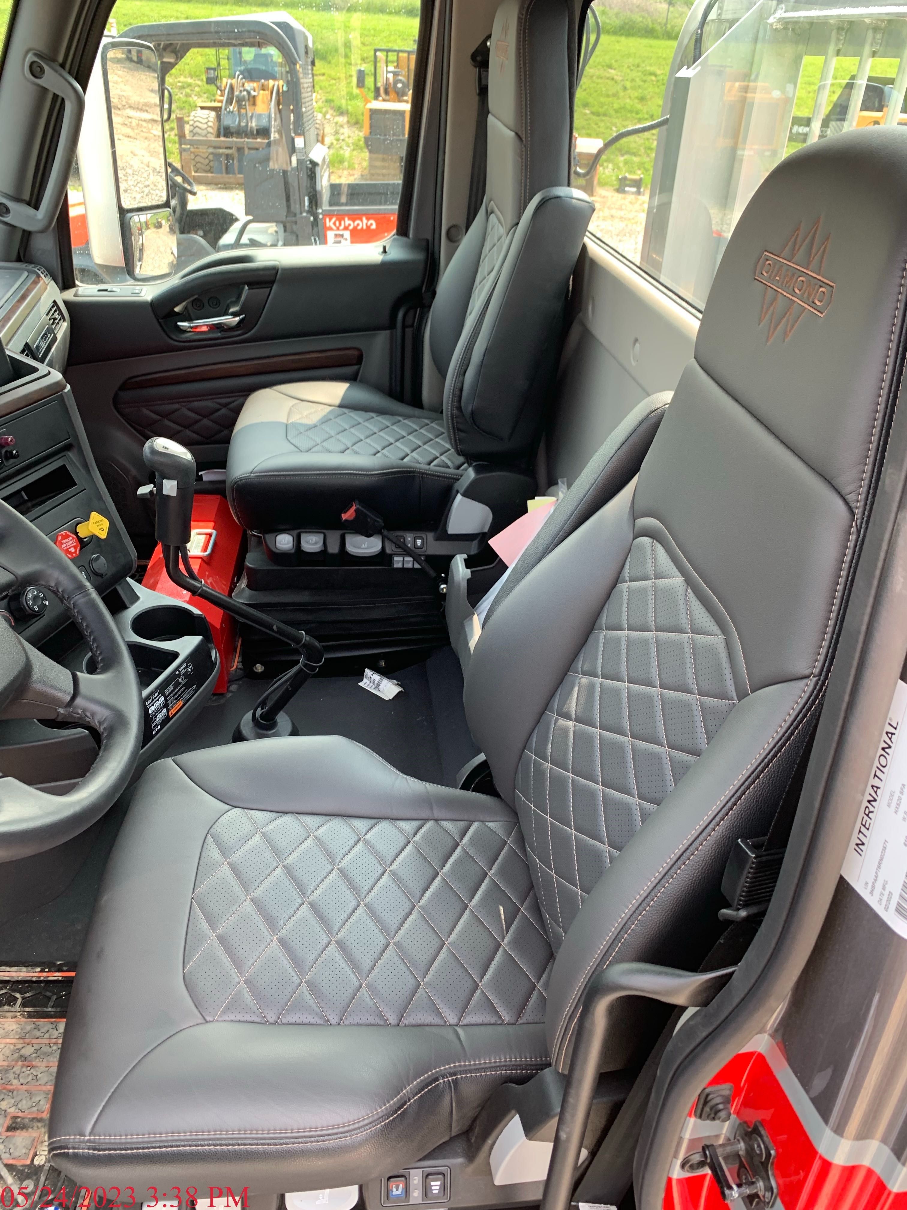 2024 INTERNATIONAL HX520 Photo 13 Thumbnail