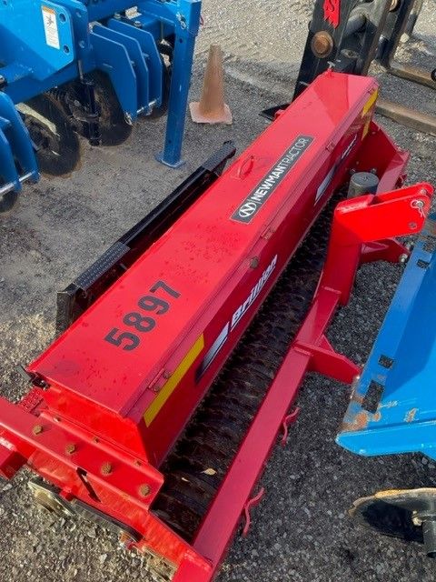 2022 BRILLION 6' LANDSCAPE SEEDER FOR SKID STEER Photo 2 Thumbnail