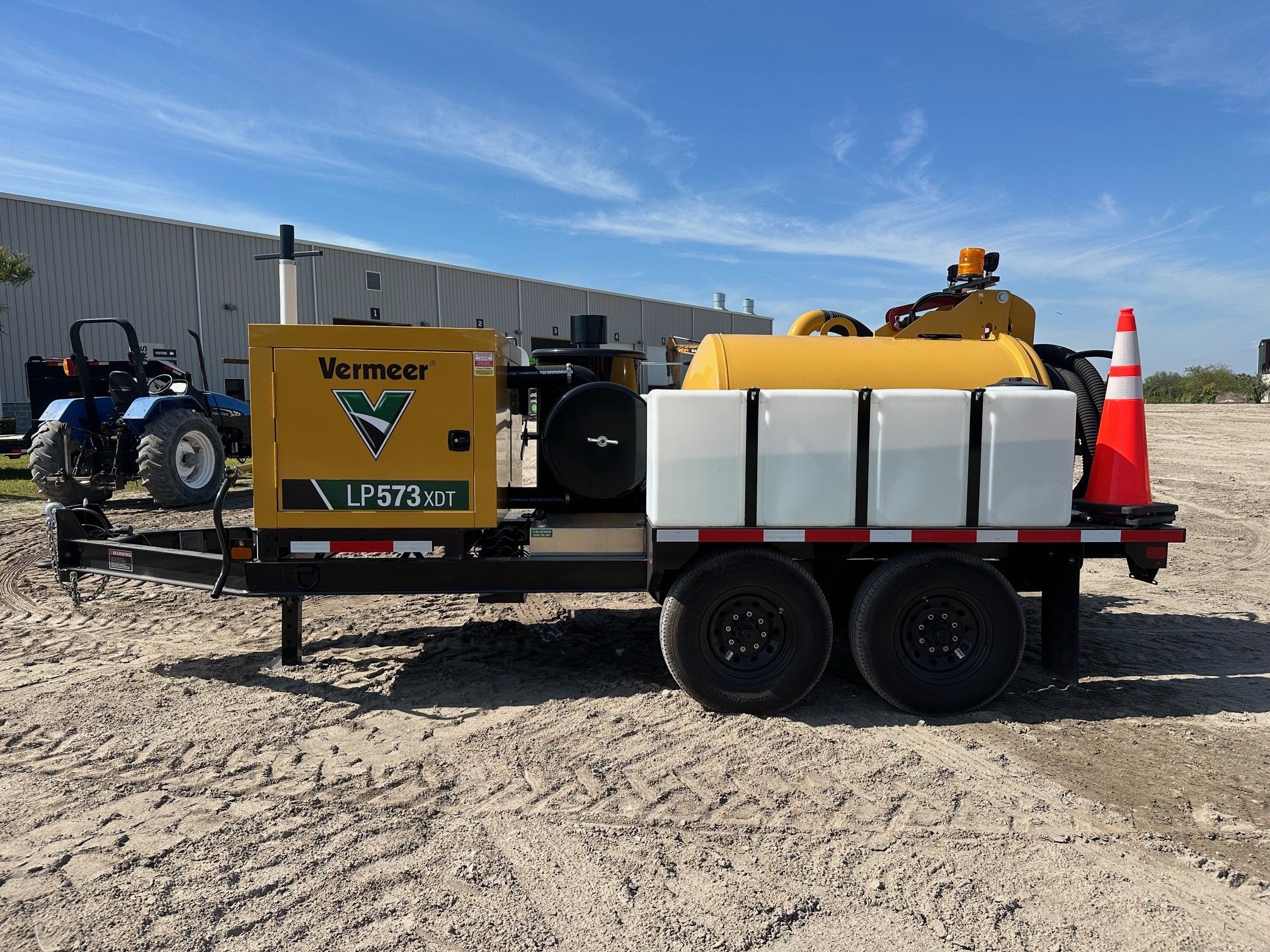 VERMEER LP573XDT T/A VAC TRAILER Photo 2 Thumbnail