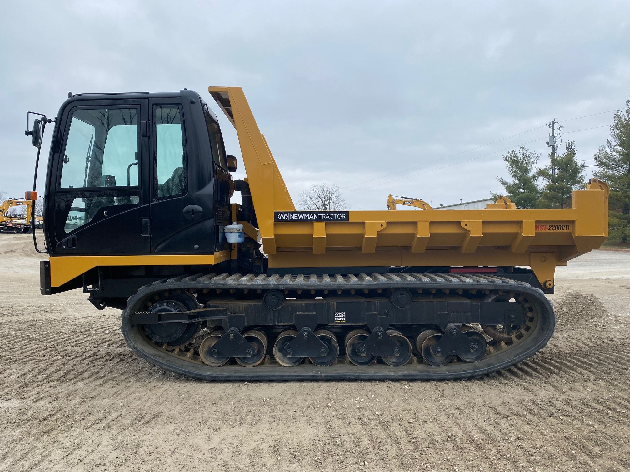 2014 MOROOKA MST 2200VD Photo 2 Thumbnail