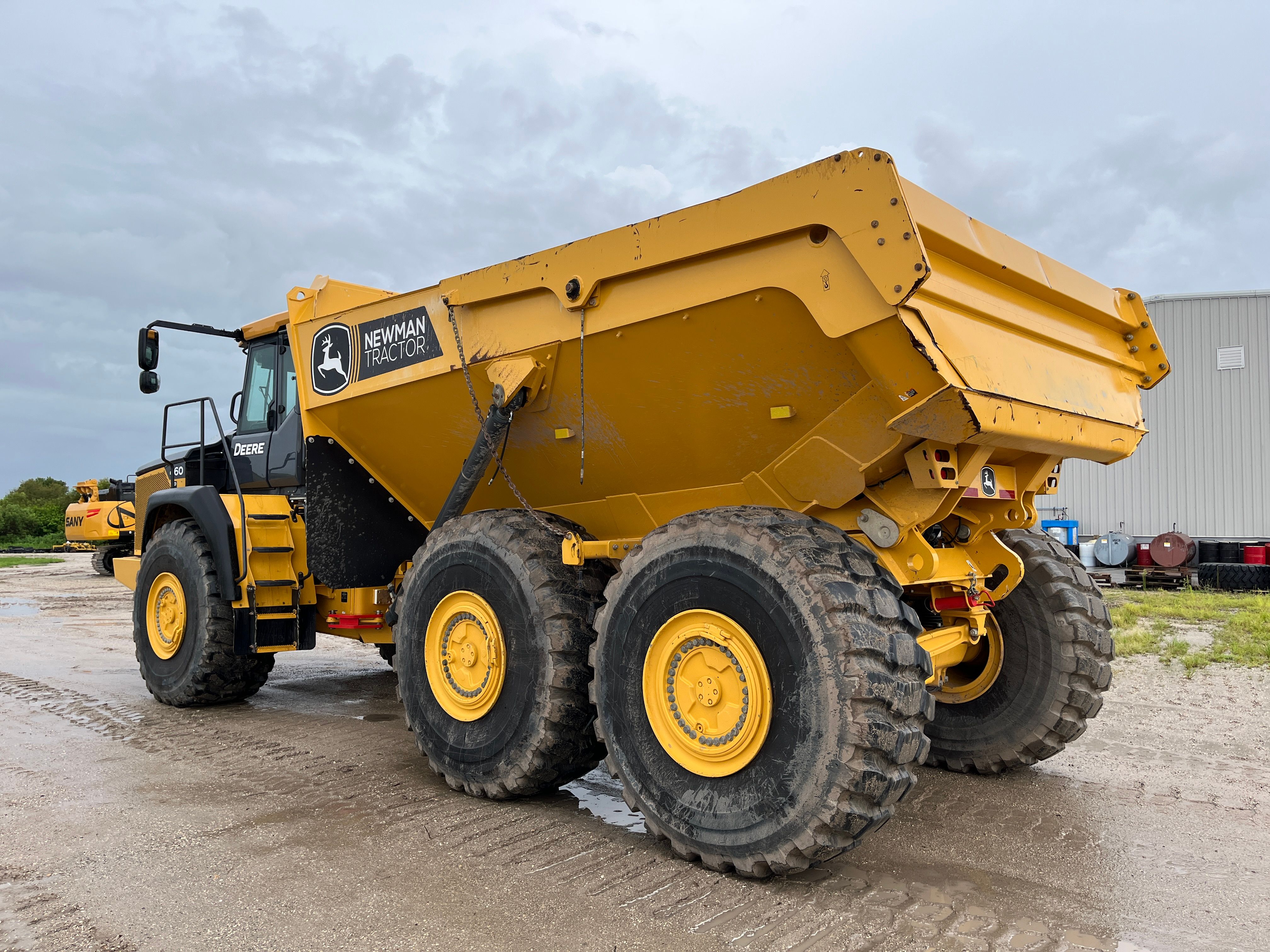 2023 JOHN DEERE 460P Photo 3 Thumbnail