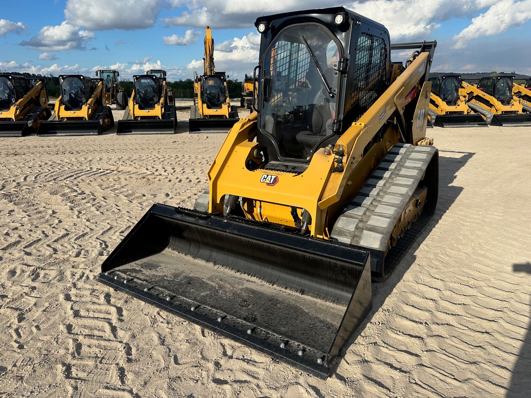 2024 CAT 299D3 Photo 1 Thumbnail