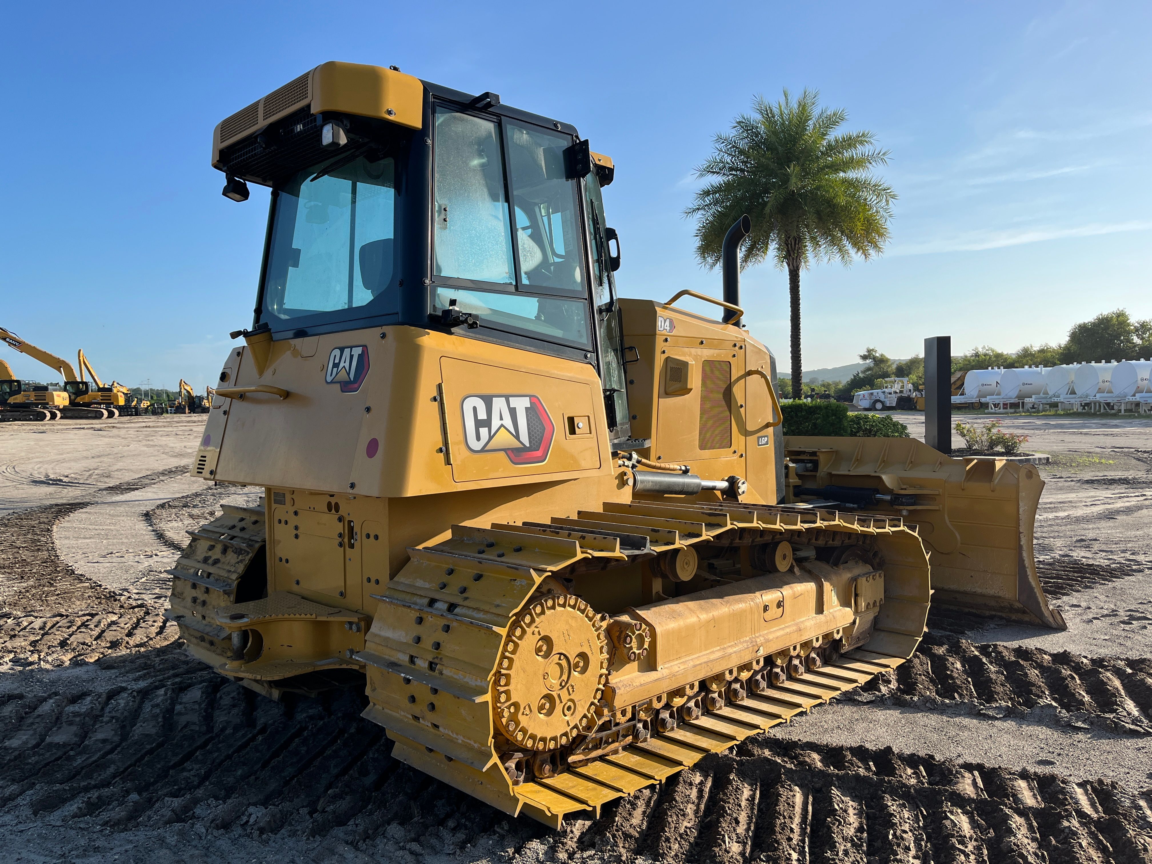 2021 CAT D4 LGP Photo 4 Thumbnail