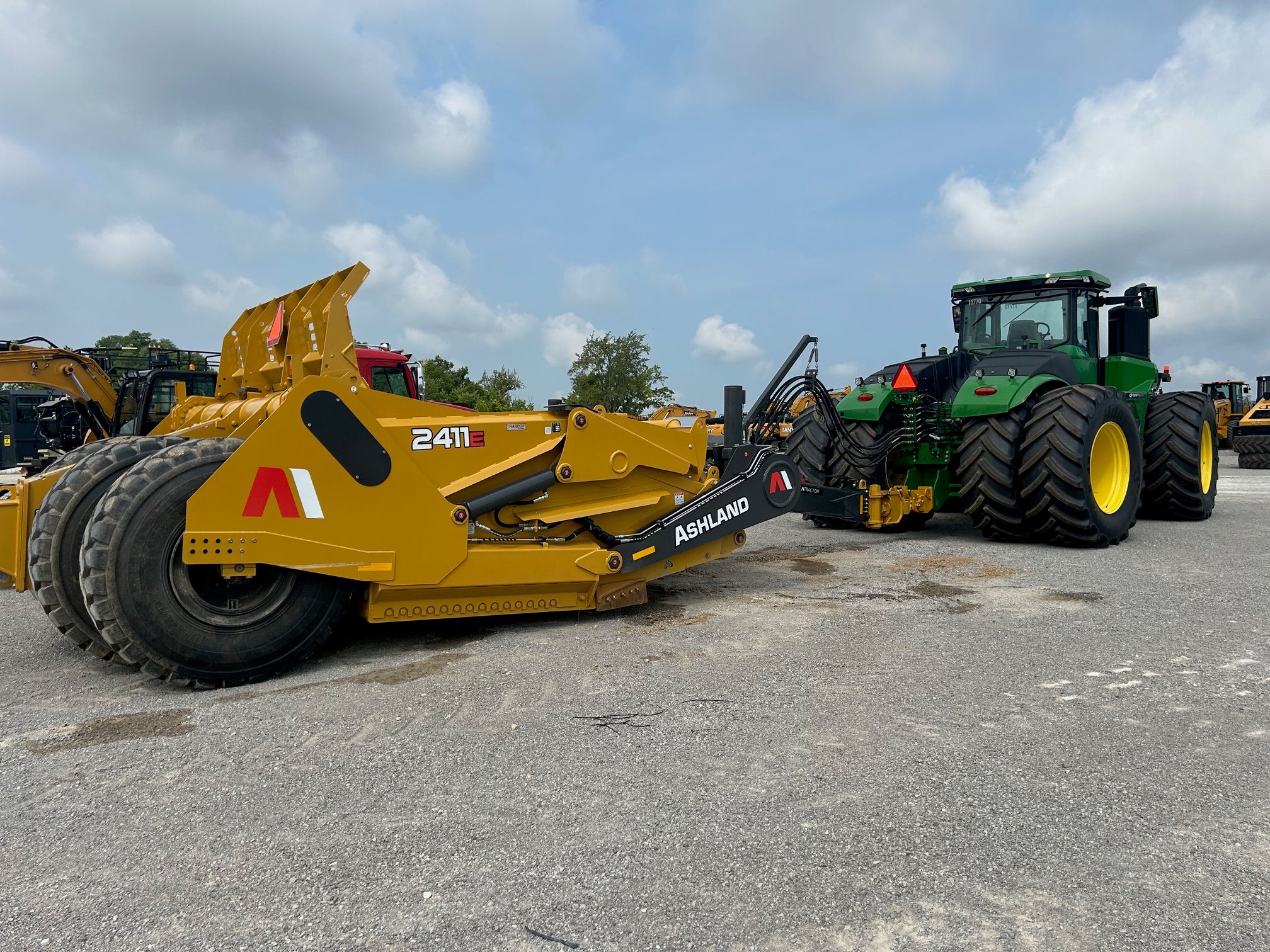 2022 JOHN DEERE 9R 590 Photo 9 Thumbnail