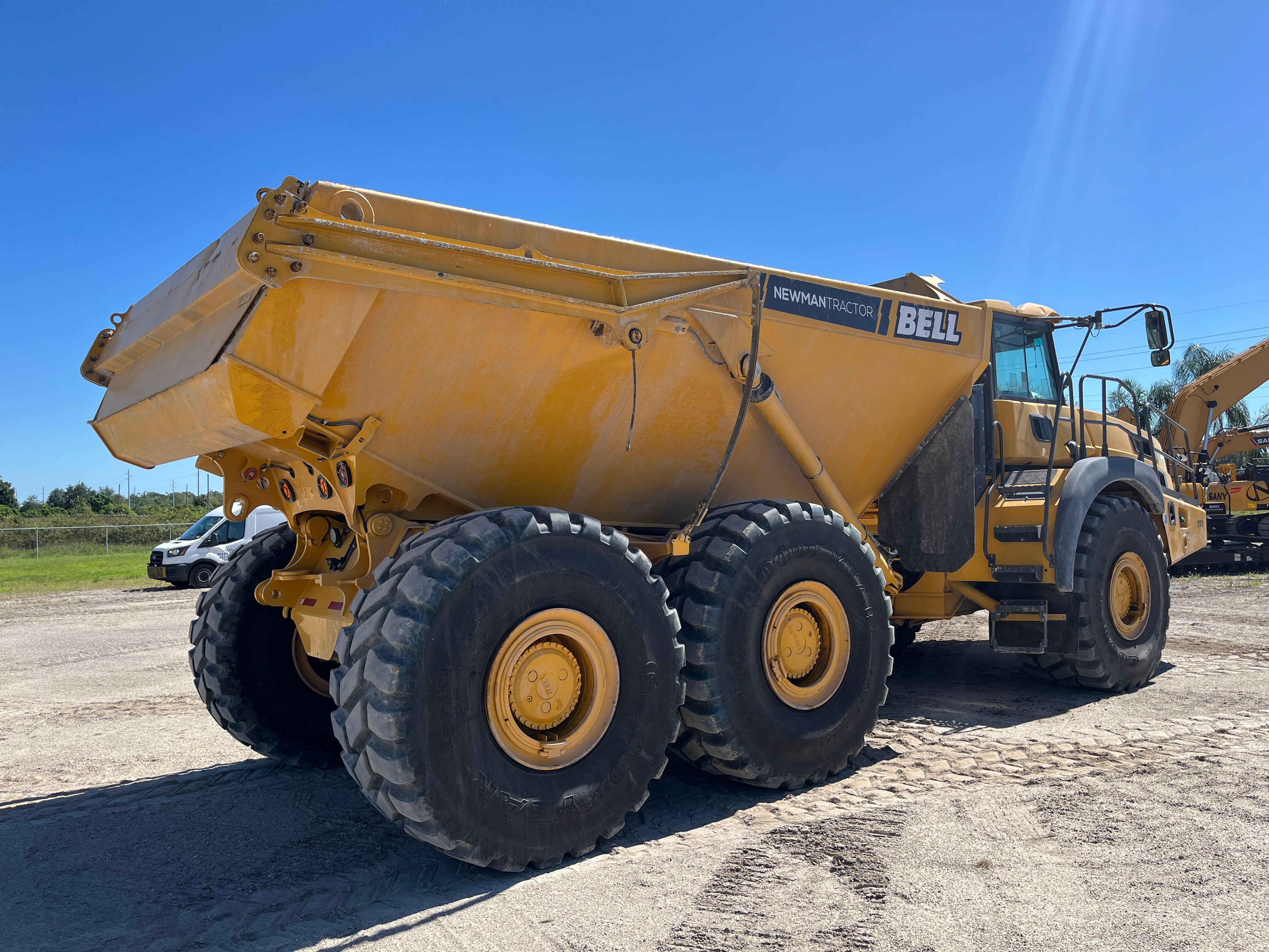 2025 BELL B45E Photo 4 Thumbnail