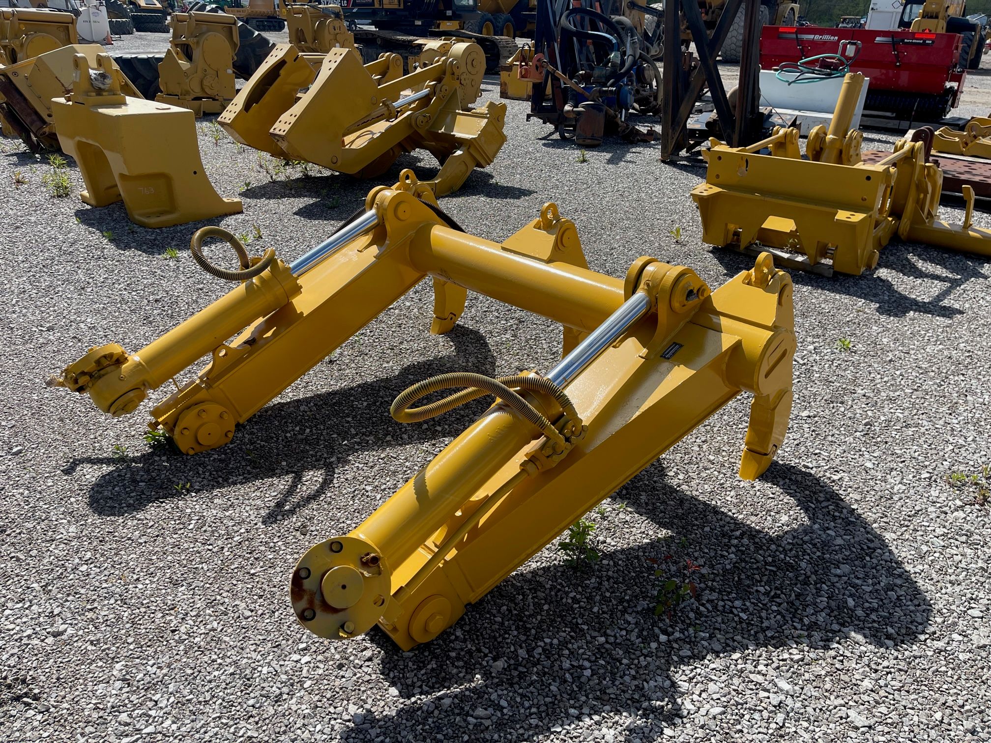 JOHN DEERE RIPPER FITS 755C Photo 2 Thumbnail