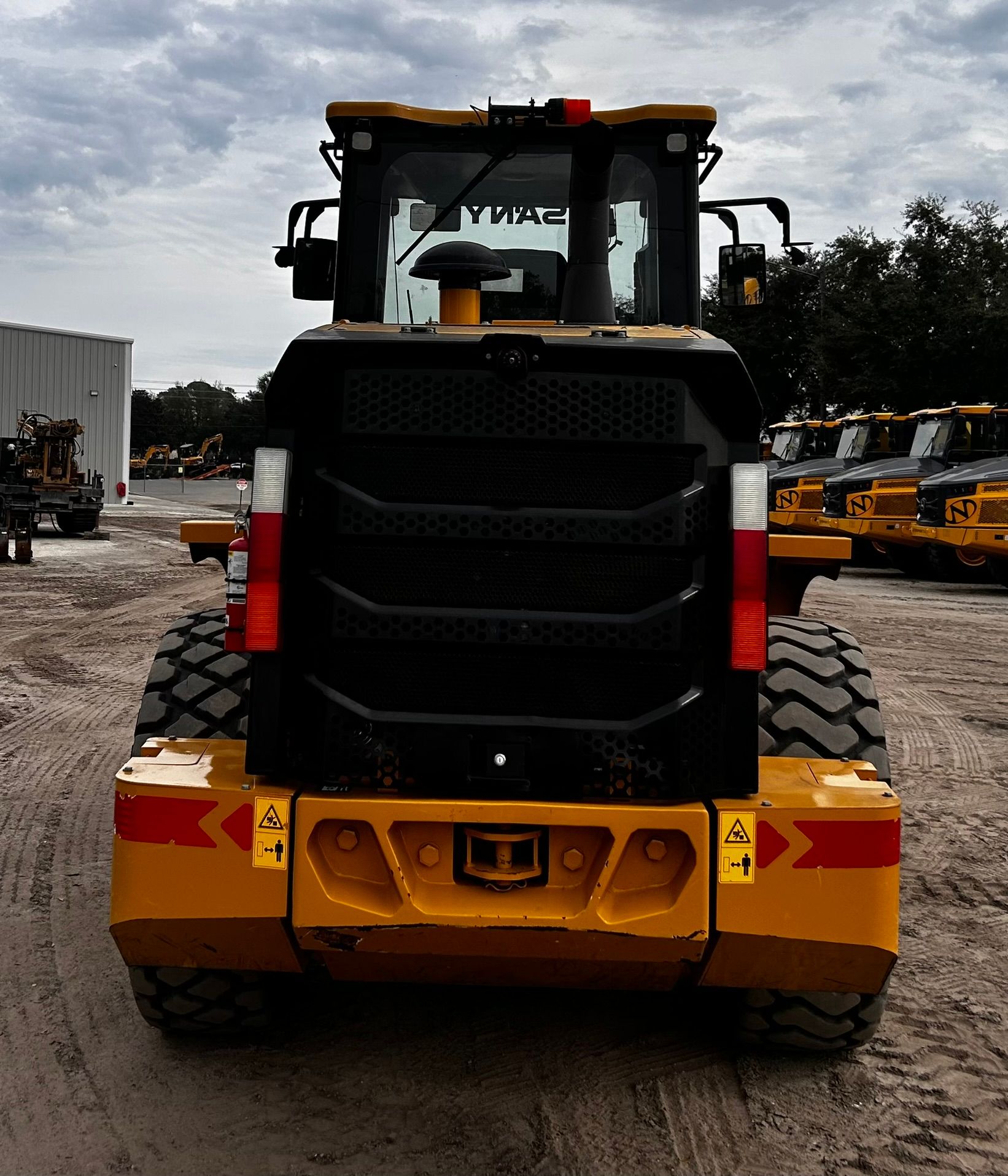 2023 SANY SW305K Photo 4 Thumbnail