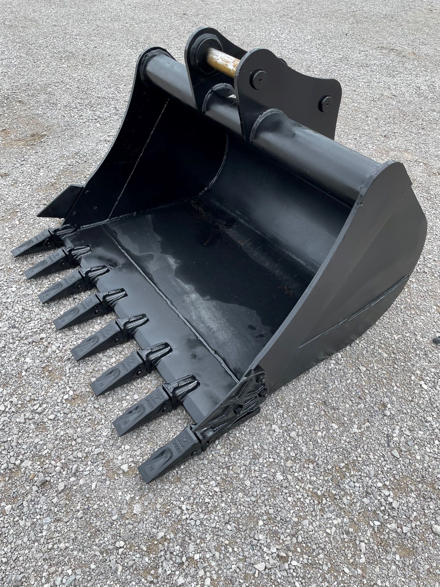 48" EXCAVATOR DIGGING BUCKET 50MM PIN Photo 4 Thumbnail