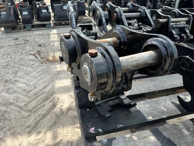 MANUAL QUICK COUPLER FOR SY26U Photo 3 Thumbnail