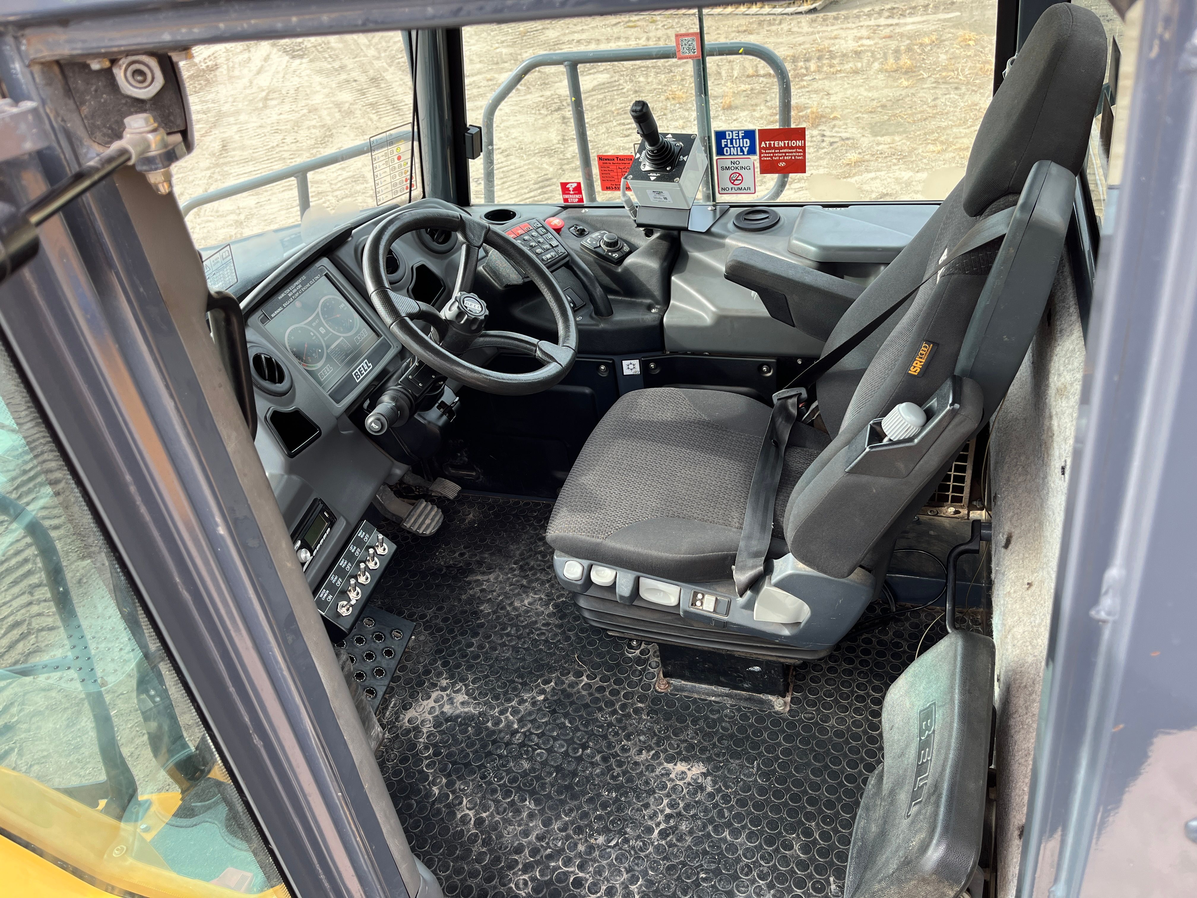 2020 BELL B30E Photo 7 Thumbnail