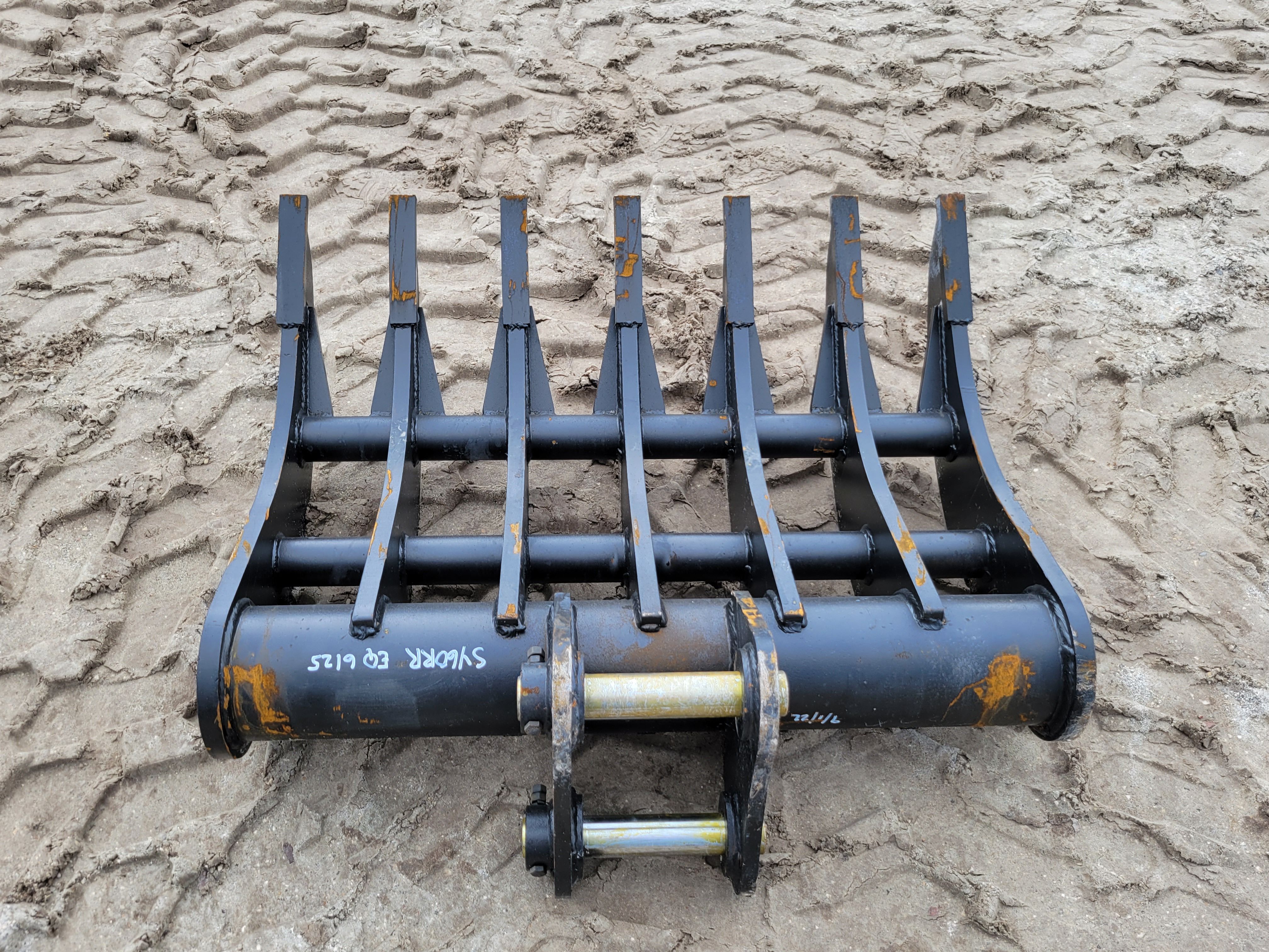 42" ROOT RAKE FOR SY60C Photo 3 Thumbnail