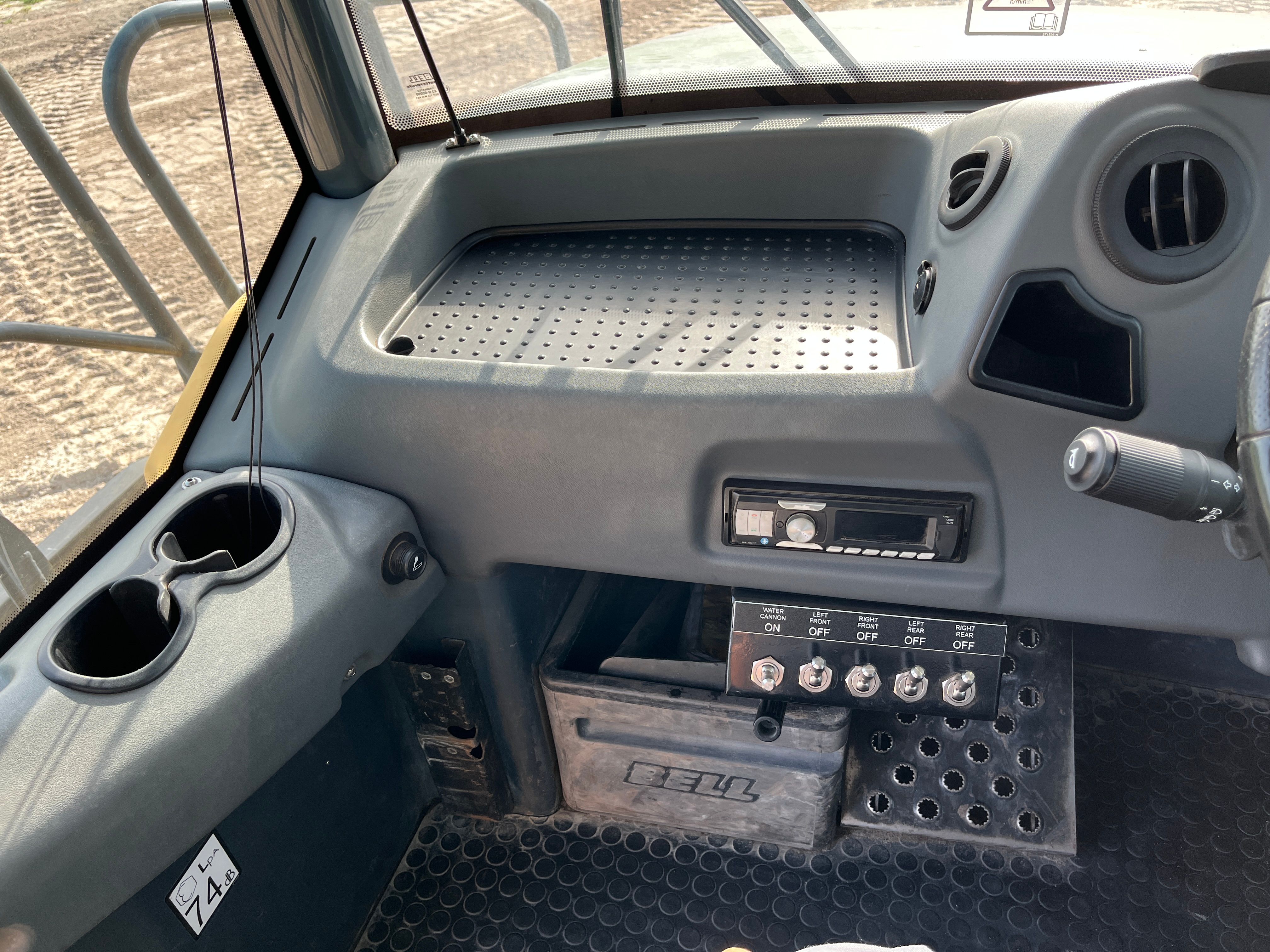2019 BELL B30E Photo 8 Thumbnail