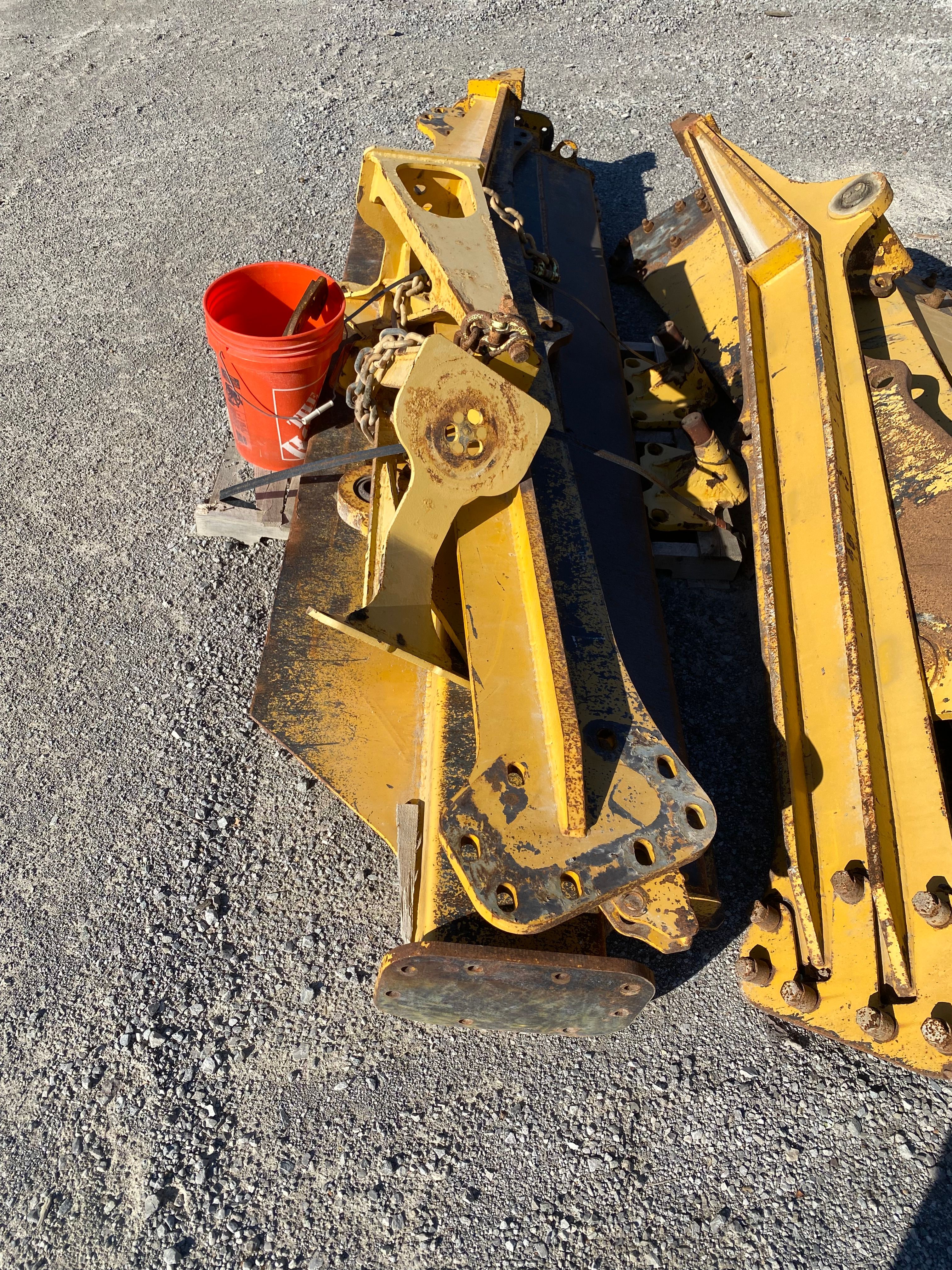 TAILGATE FOR B30E Photo 2 Thumbnail