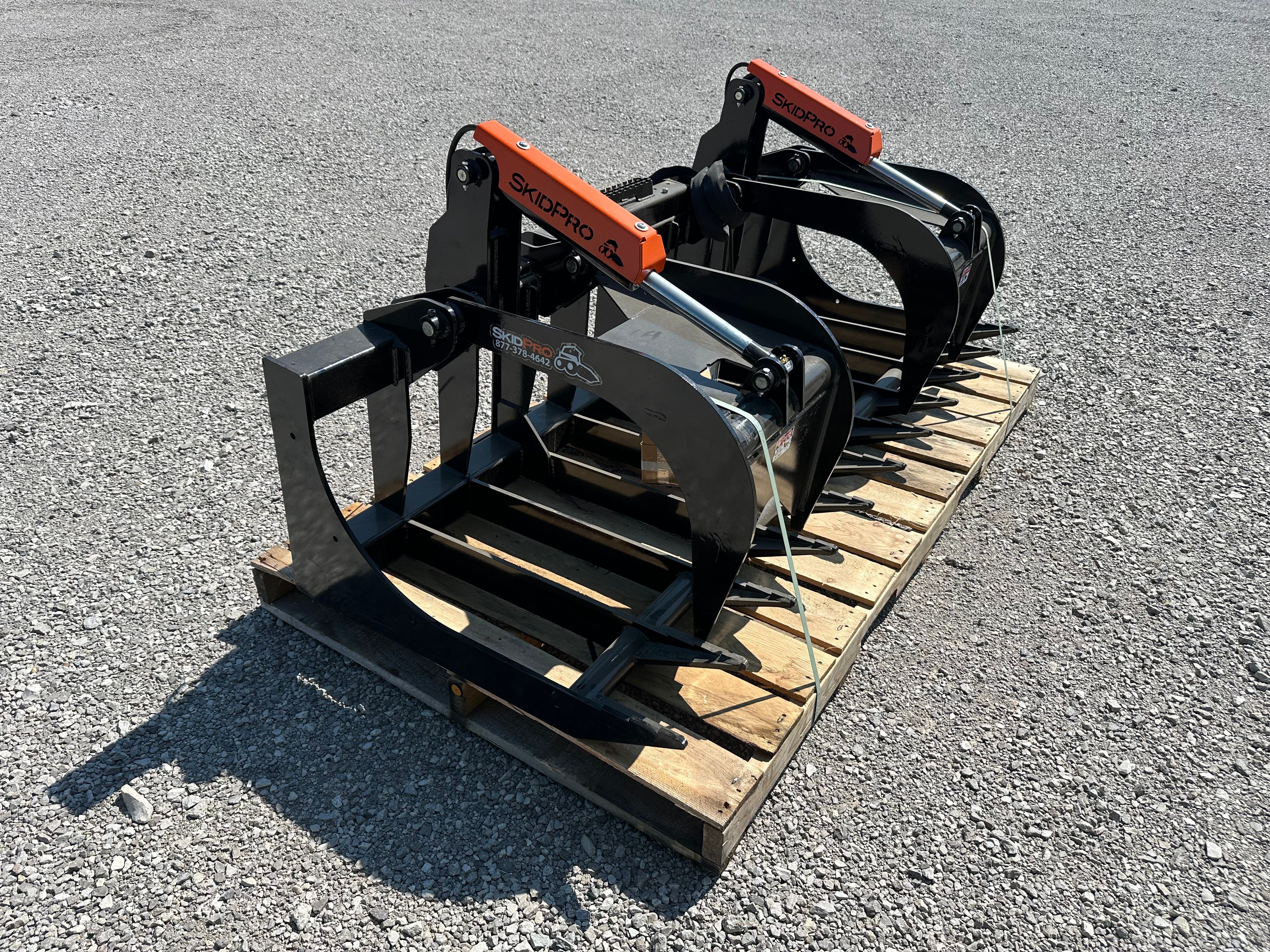 84" SKID STEER SKELETON GRAPPLE BUCKET Photo 1 Thumbnail