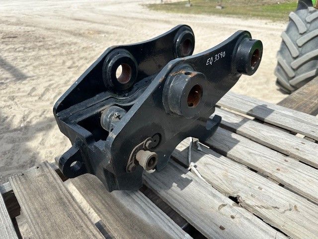 MANUAL QUICK COUPLER FOR SY50U Photo 2 Thumbnail