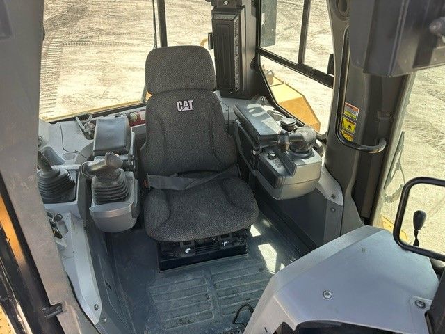 2015 CAT D7E LGP Photo 7 Thumbnail