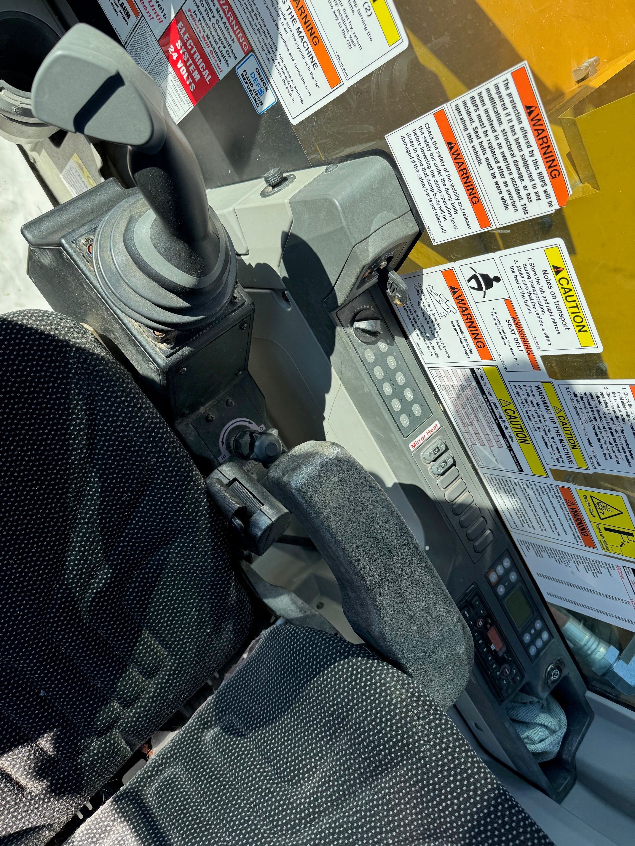 2023 MOROOKA MST 2200VDR Photo 9 Thumbnail