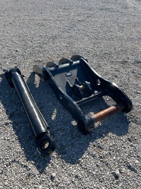 THUMB FOR SY265C (NO QUICK COUPLER) Photo 1 Thumbnail