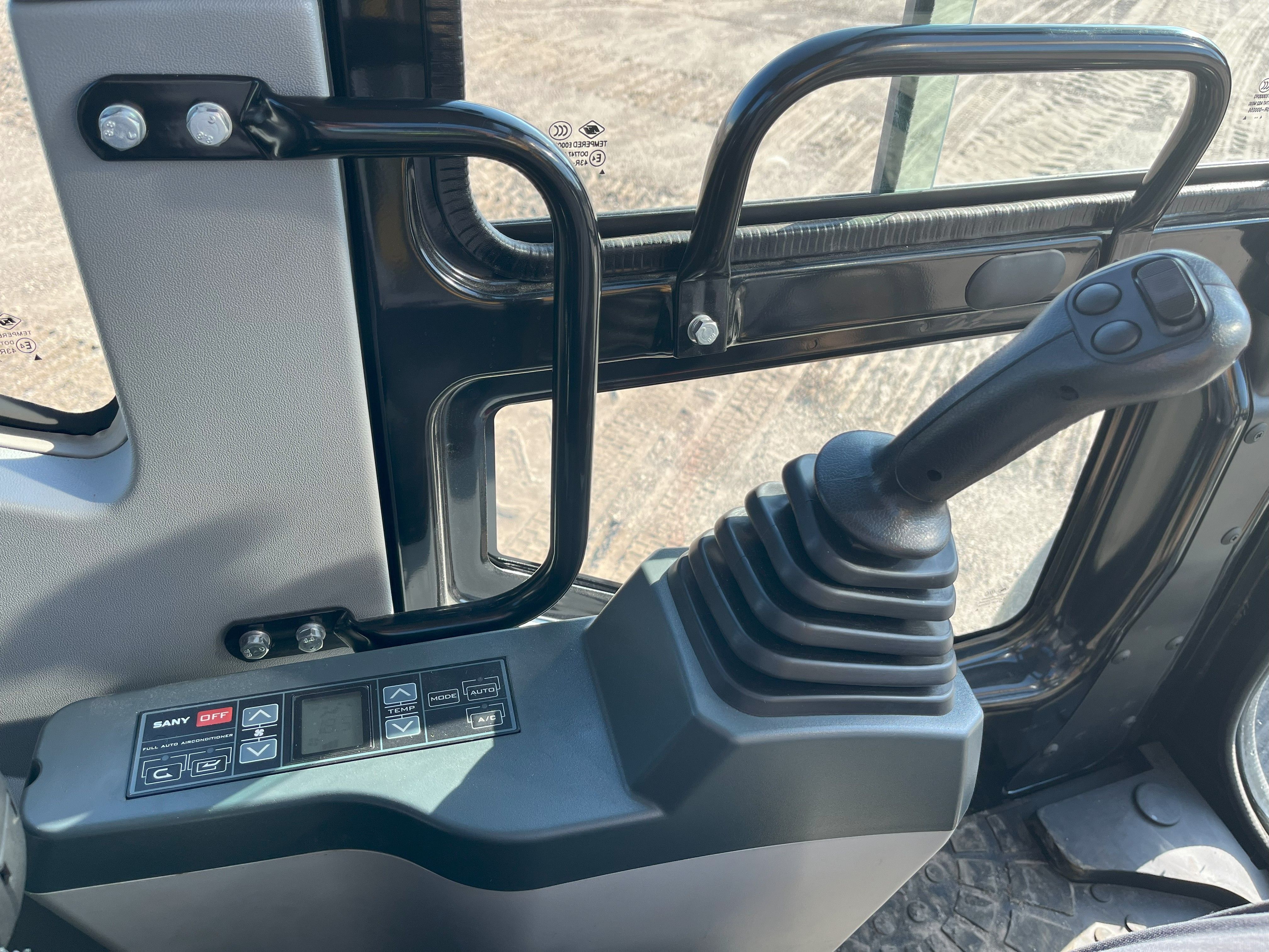 2025 SANY SY155U Photo 8 Thumbnail