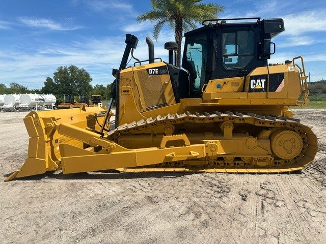 2015 CAT D7E LGP Photo 2 Thumbnail