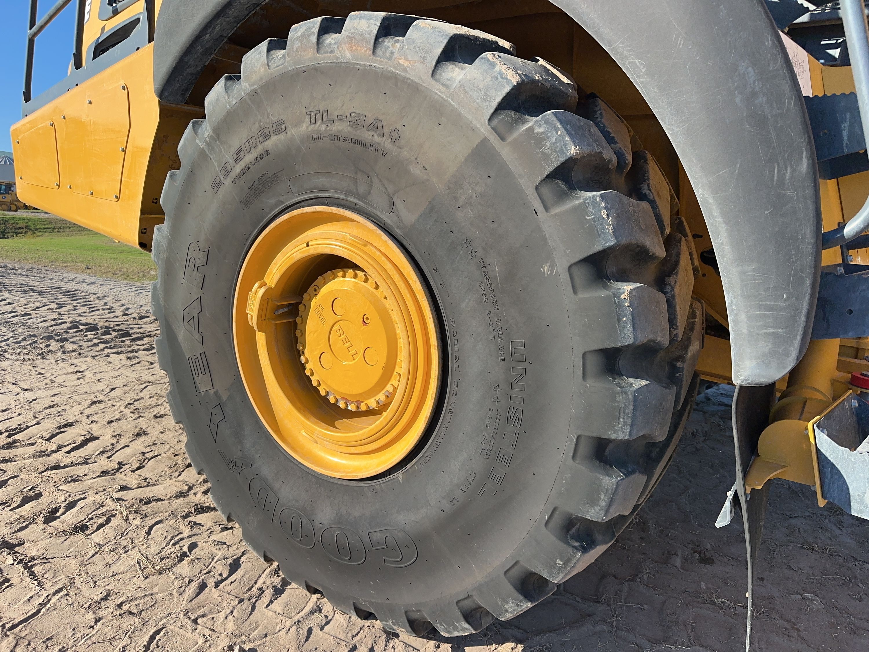 2025 BELL B45E Photo 15 Thumbnail