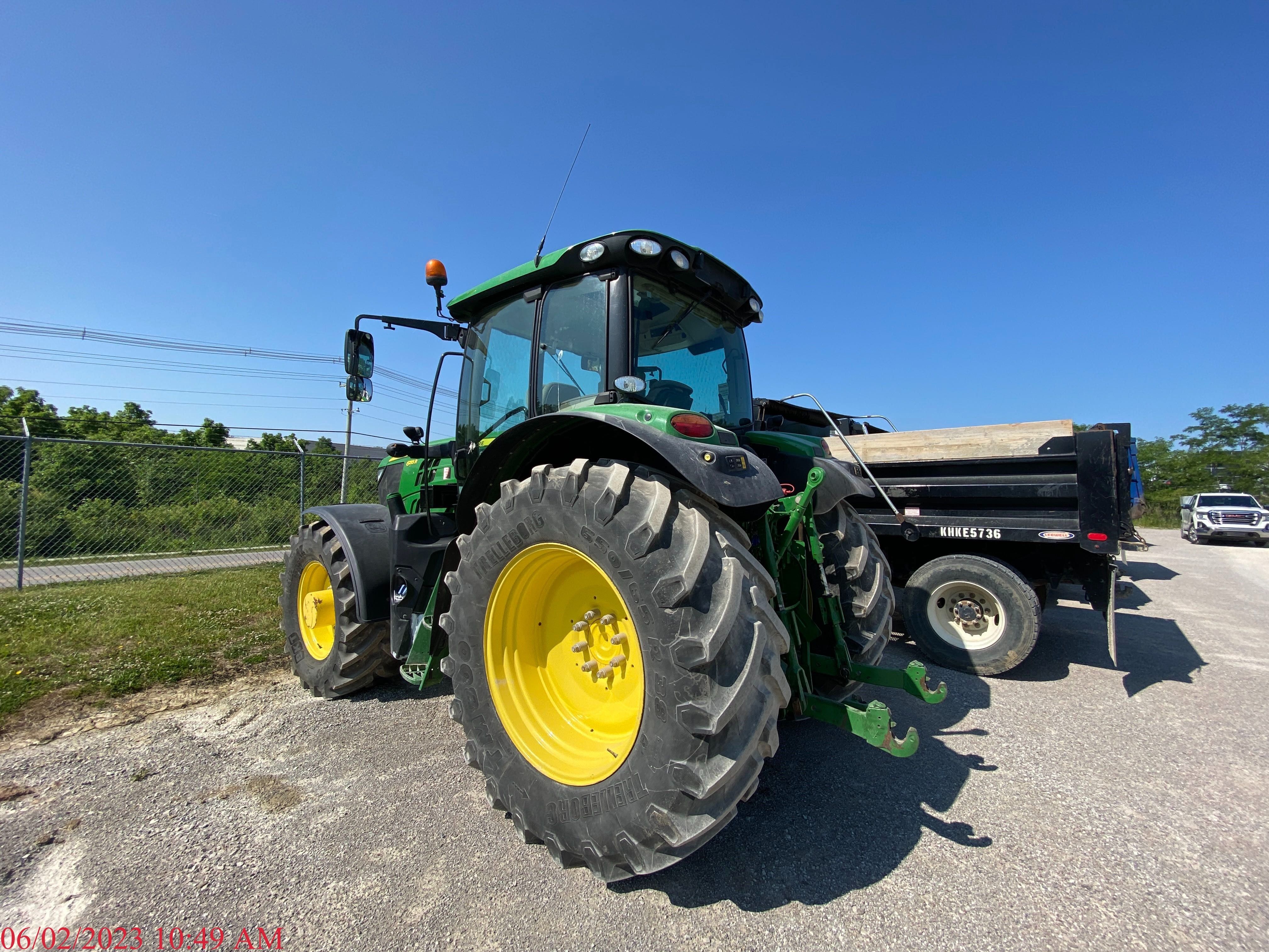 2019 JOHN DEERE 6155R Photo 4 Thumbnail