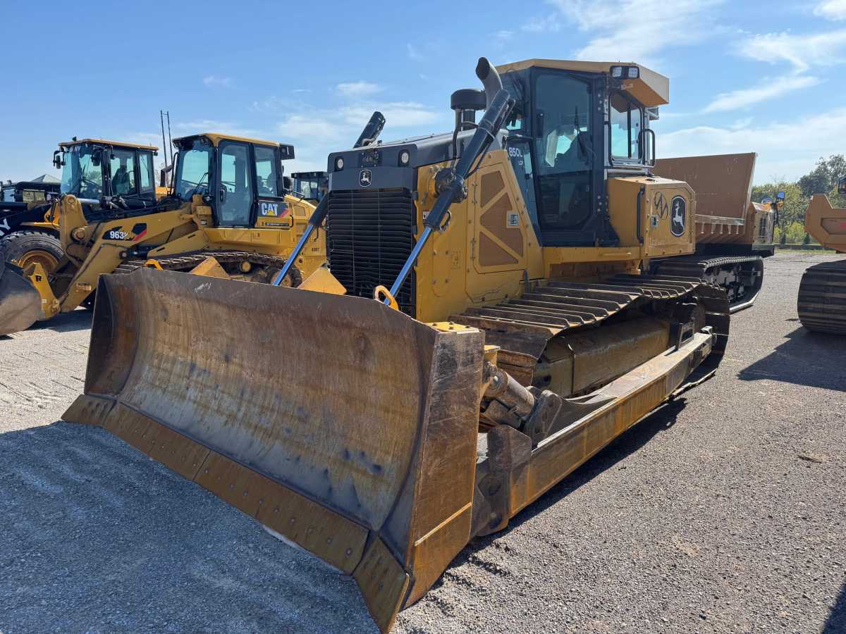 2022 JOHN DEERE JOHN DEERE 850L LGP CRAWLER TRACTOR Photo 1