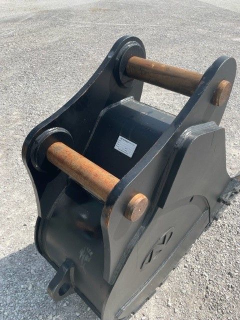 24" BUCKET FOR SY265C Photo 2 Thumbnail