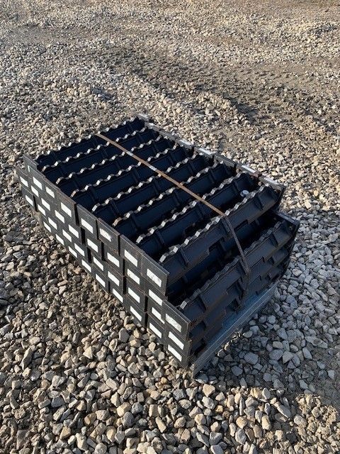 SET OF 32 TRACK TRACTION PADS FOR SY155U Photo 4 Thumbnail