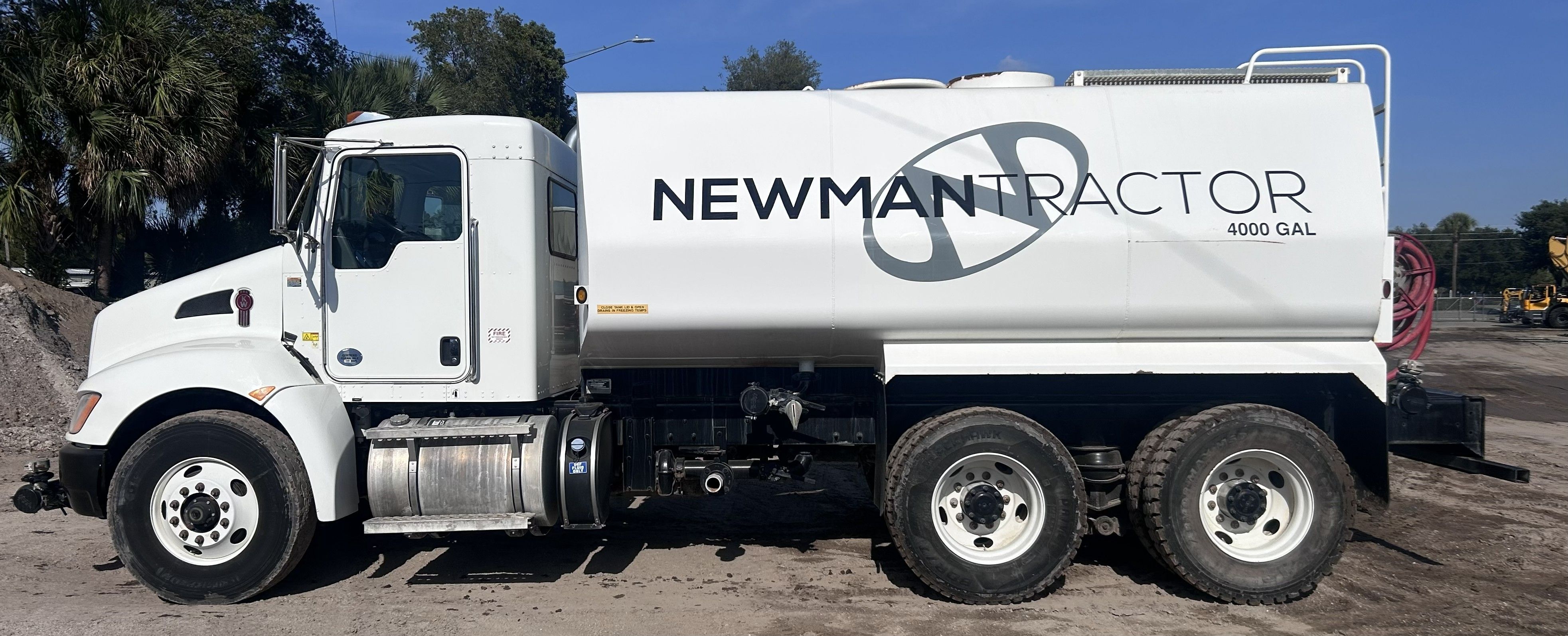 2020 KENWORTH T370 WATER Photo 2 Thumbnail