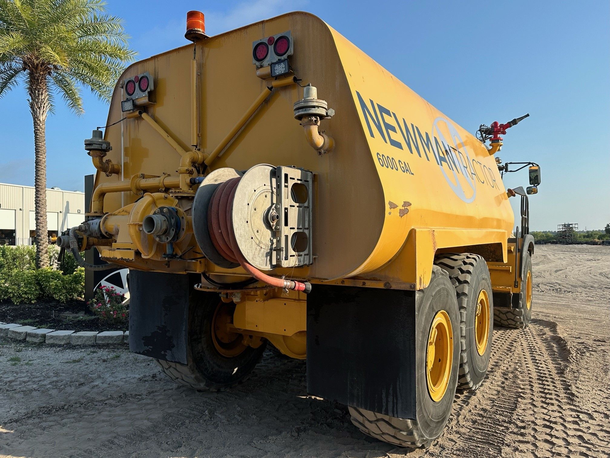 2015 BELL B30E Photo 4 Thumbnail