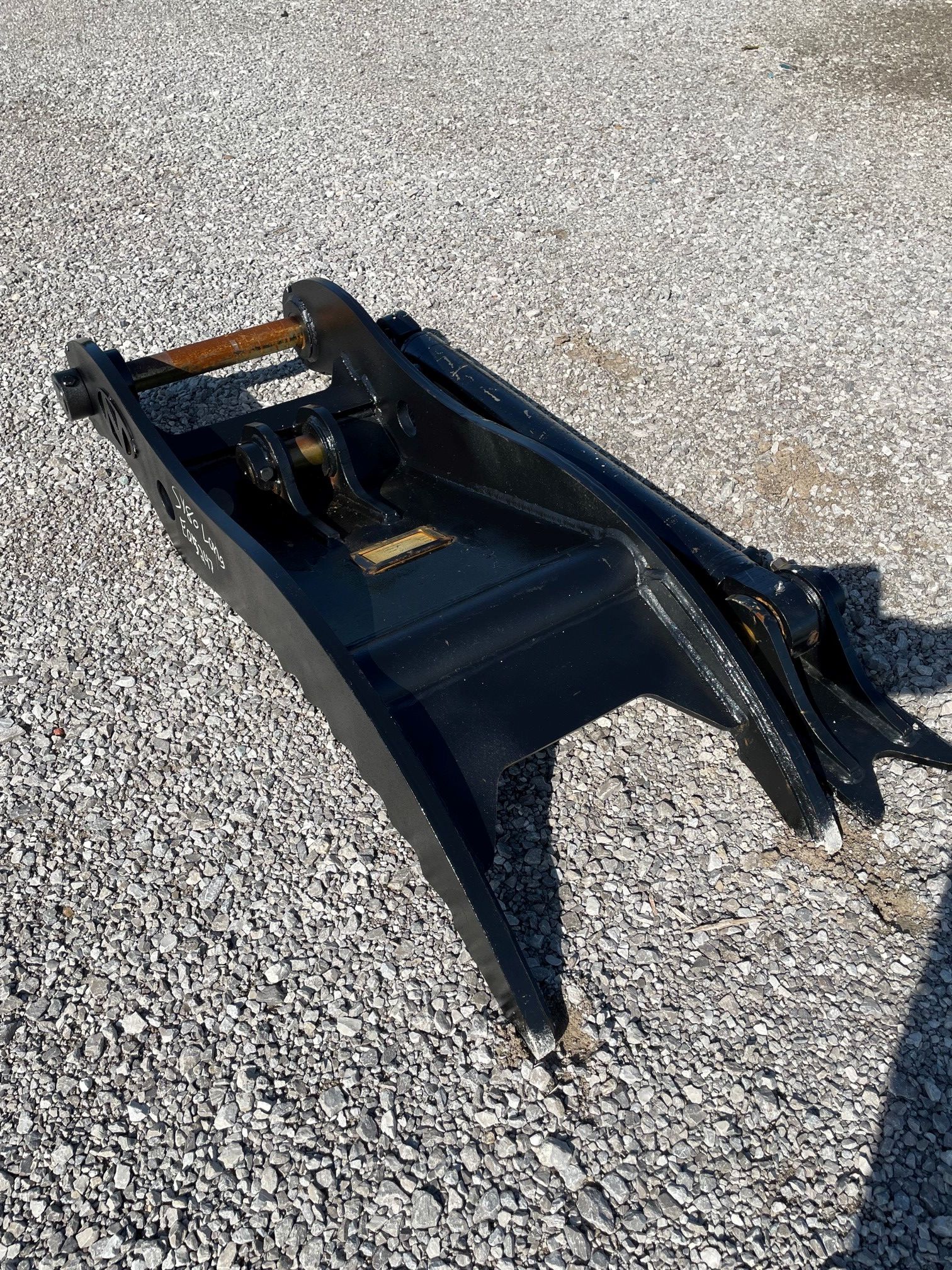 THUMB FOR SY80U (FOR USE W/ QUICK COUPLER) Photo 2 Thumbnail