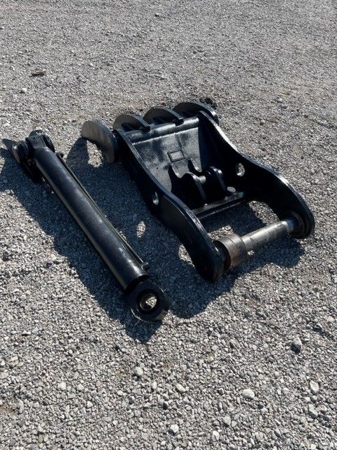 THUMB FOR SY365C (NO QUICK COUPLER) Photo 1 Thumbnail