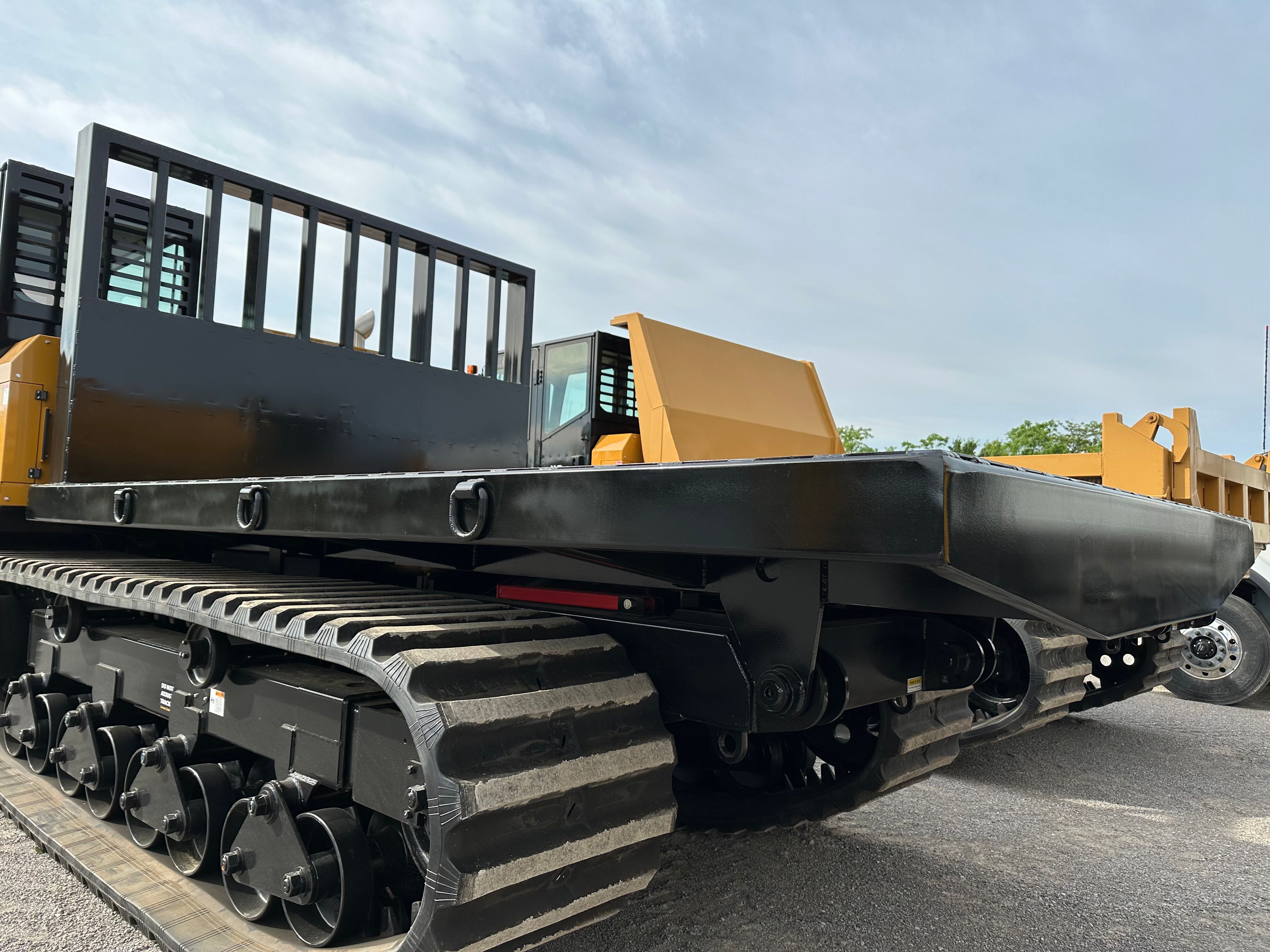 MOROOKA MST 110C CRAWLER CARRIER FLAT BED Photo 3 Thumbnail