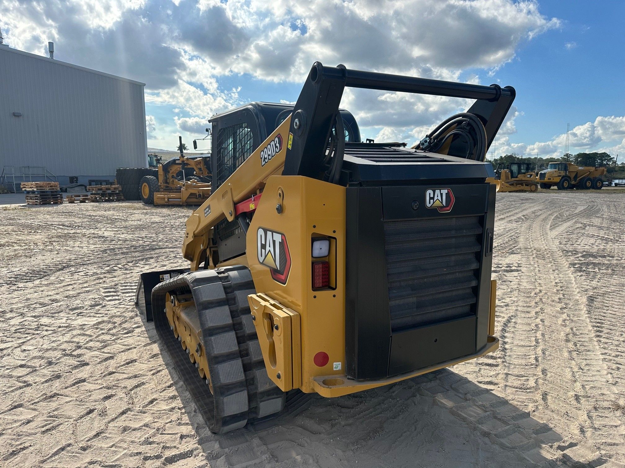 2024 CAT 299D3 Photo 3 Thumbnail