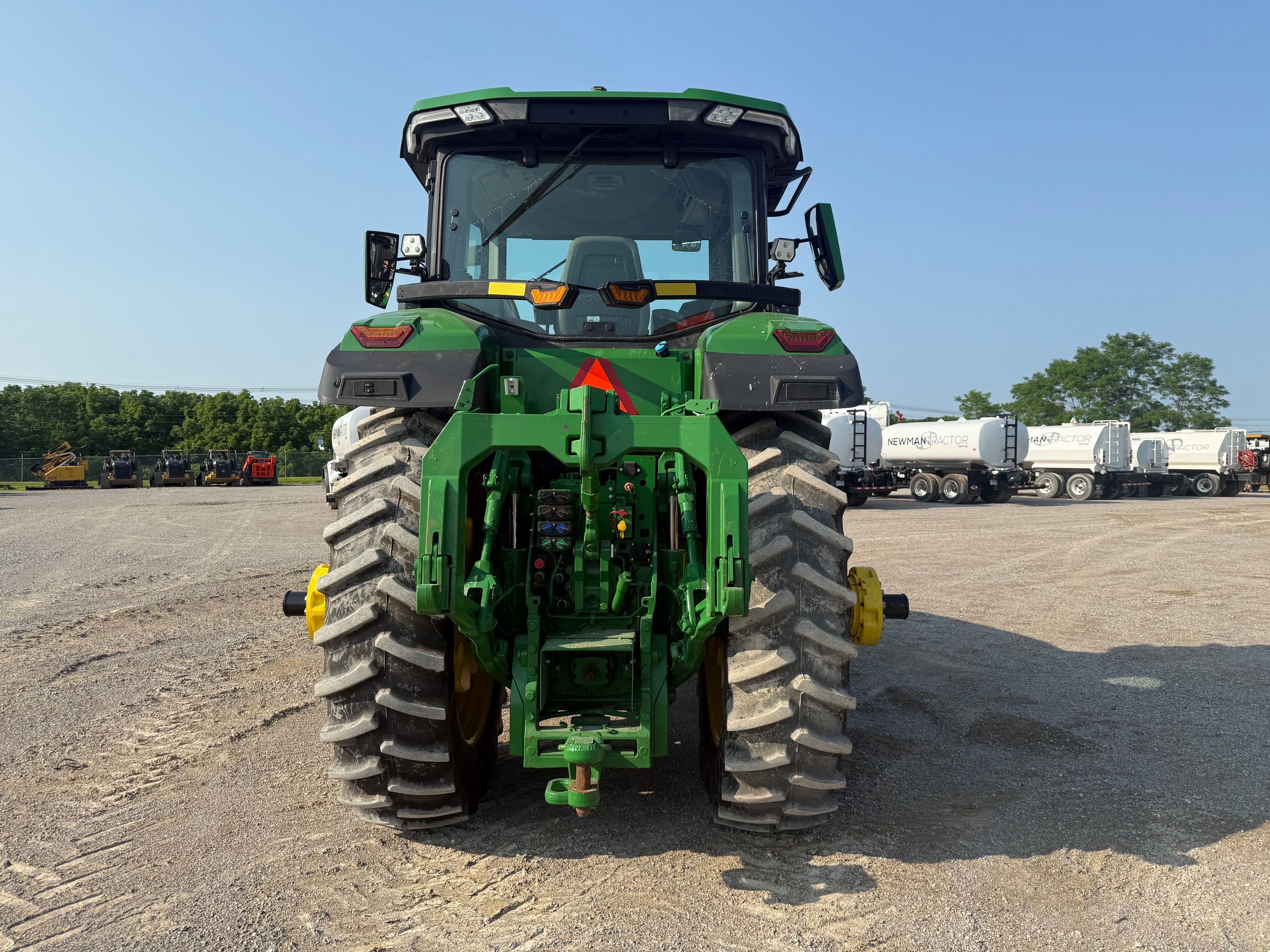 2022 JOHN DEERE 8R 340 Photo 4 Thumbnail