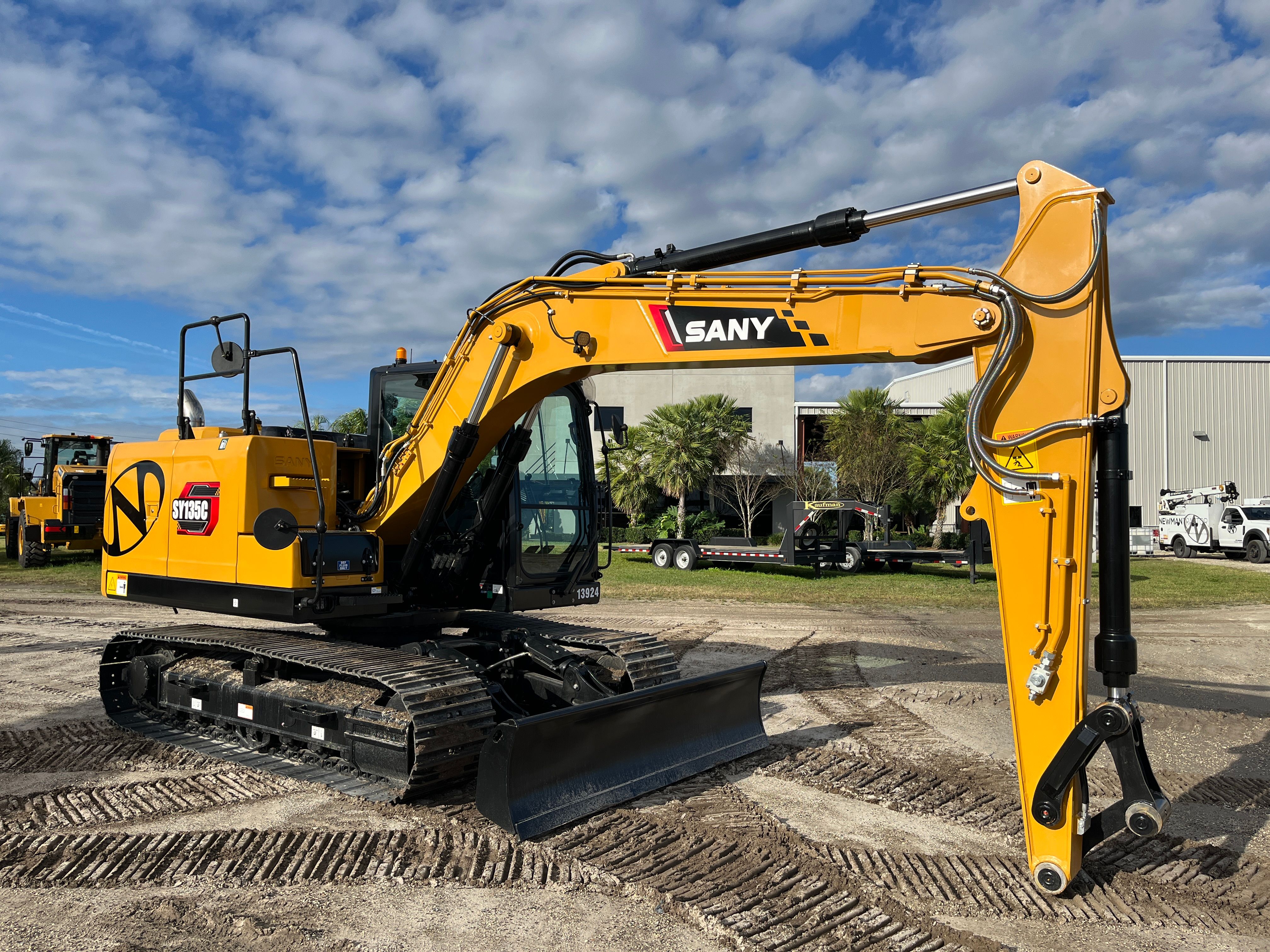 2025 SANY SY135C Photo 6 Thumbnail