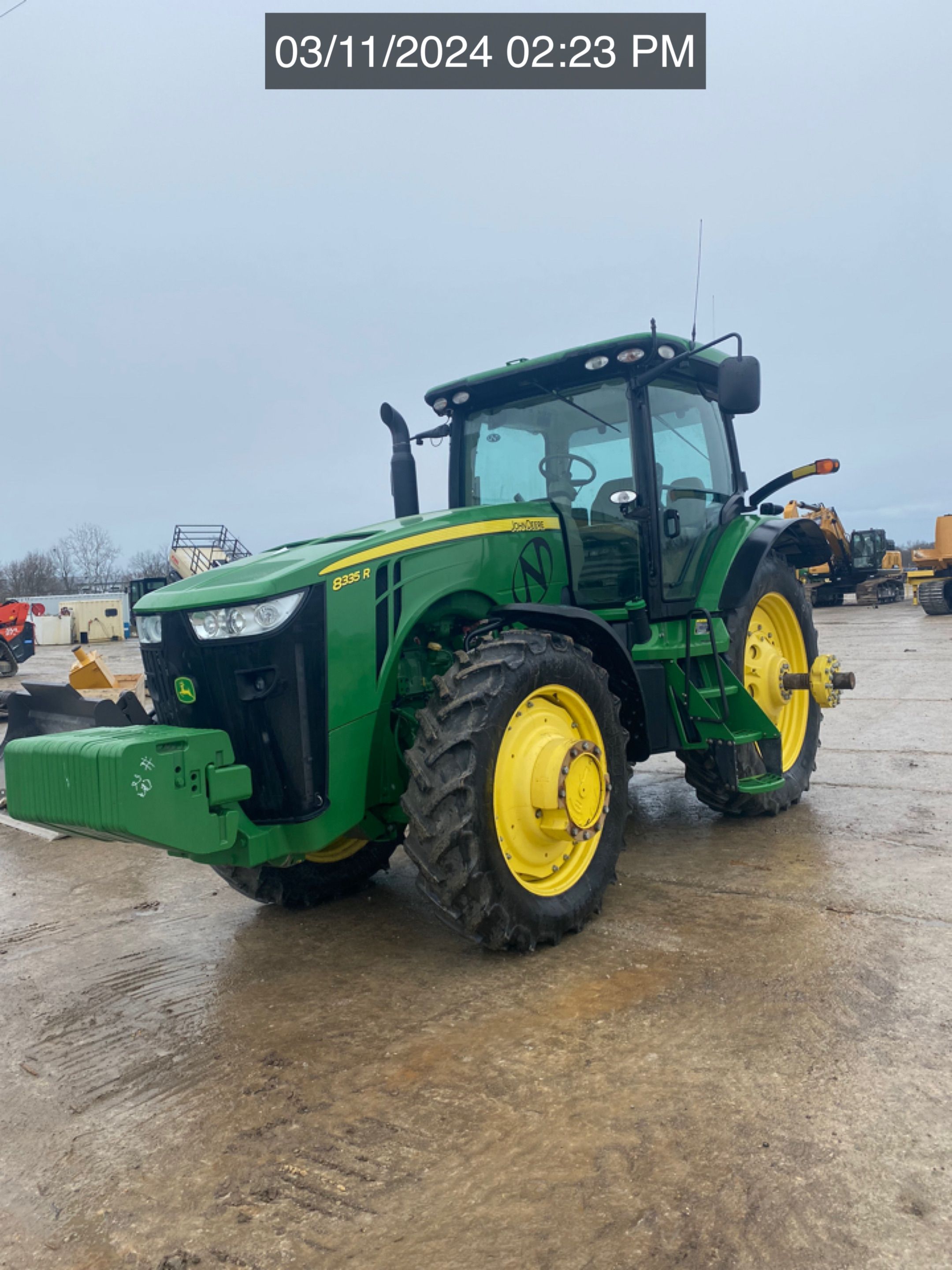 2012 JOHN DEERE 8335R Photo 1 Thumbnail