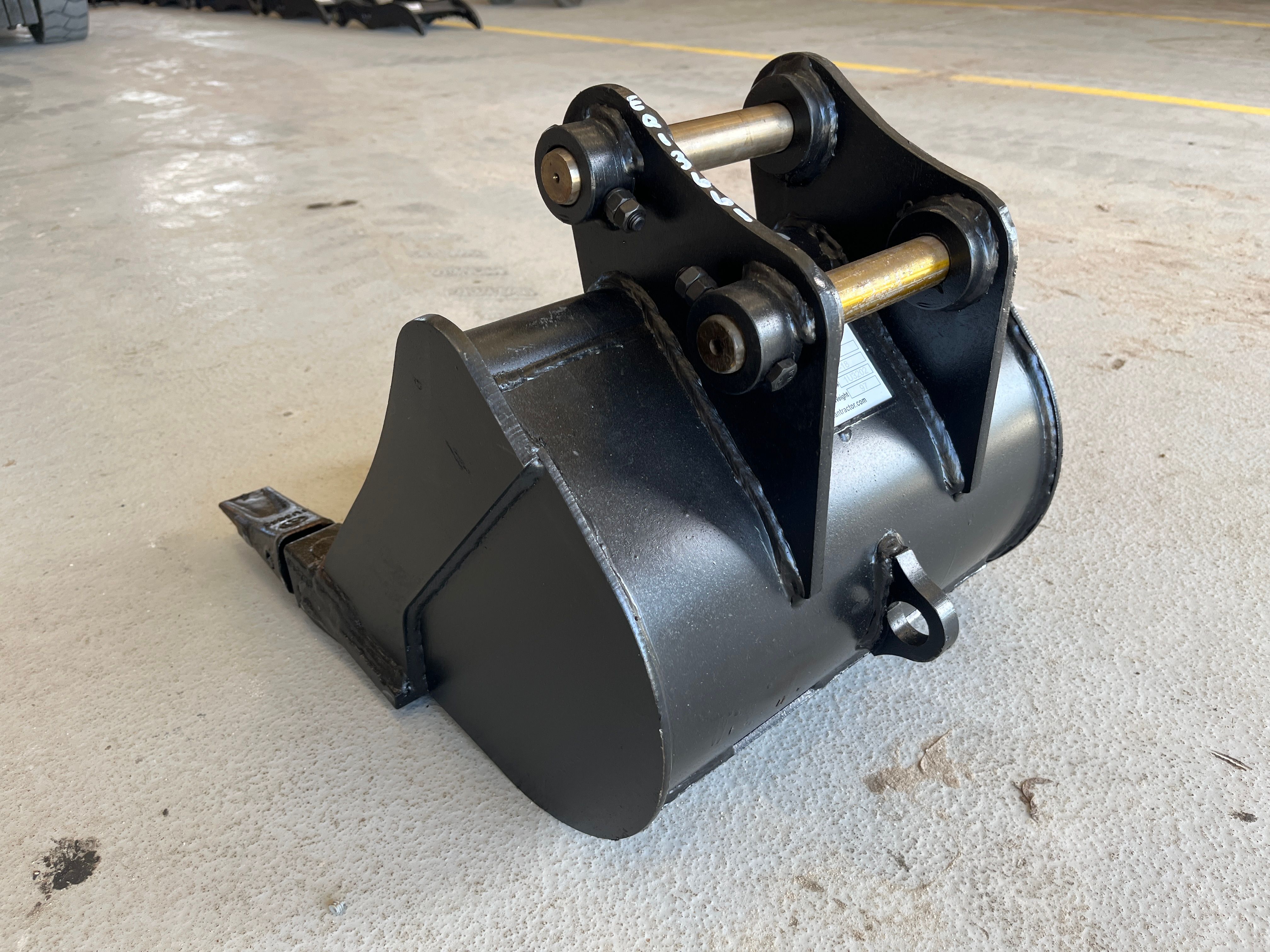 18" BUCKET FOR SY16C Photo 2 Thumbnail