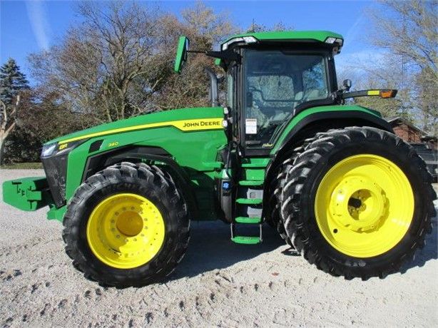 2022 JOHN DEERE 8R 340 Photo 3 Thumbnail