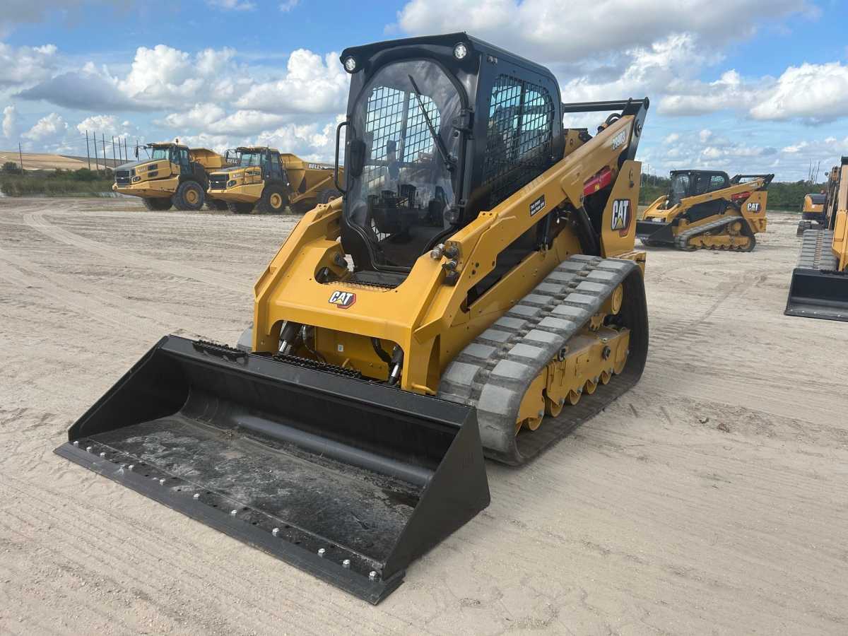 2024 CAT 299D3 Photo 1