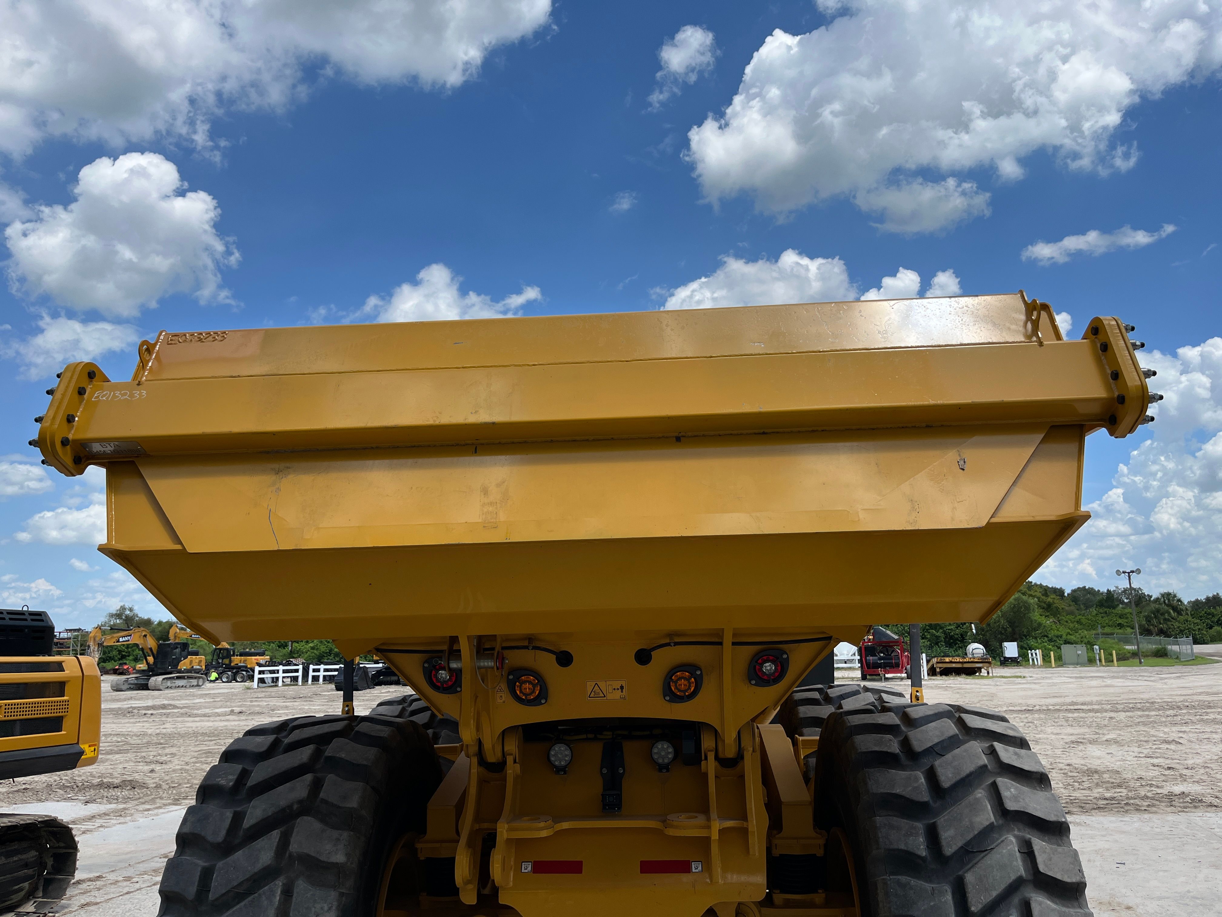 BELL B45E TAILGATE Photo 2 Thumbnail