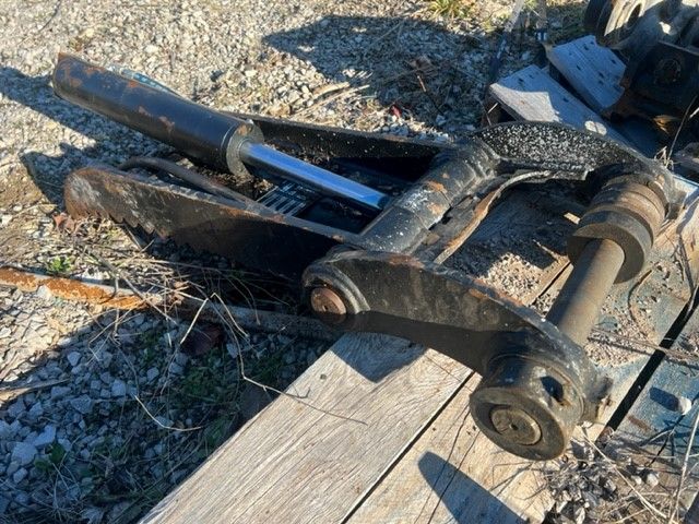 MAIN PIN THUMB TO FIT SY50U WITH QC Photo 3 Thumbnail